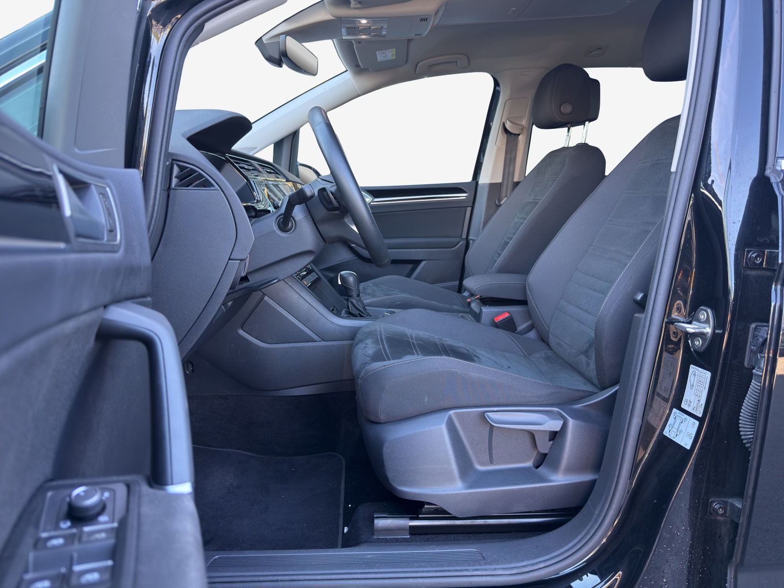 VW Touran 1.5 TSI EVO Highline DSG-image-7