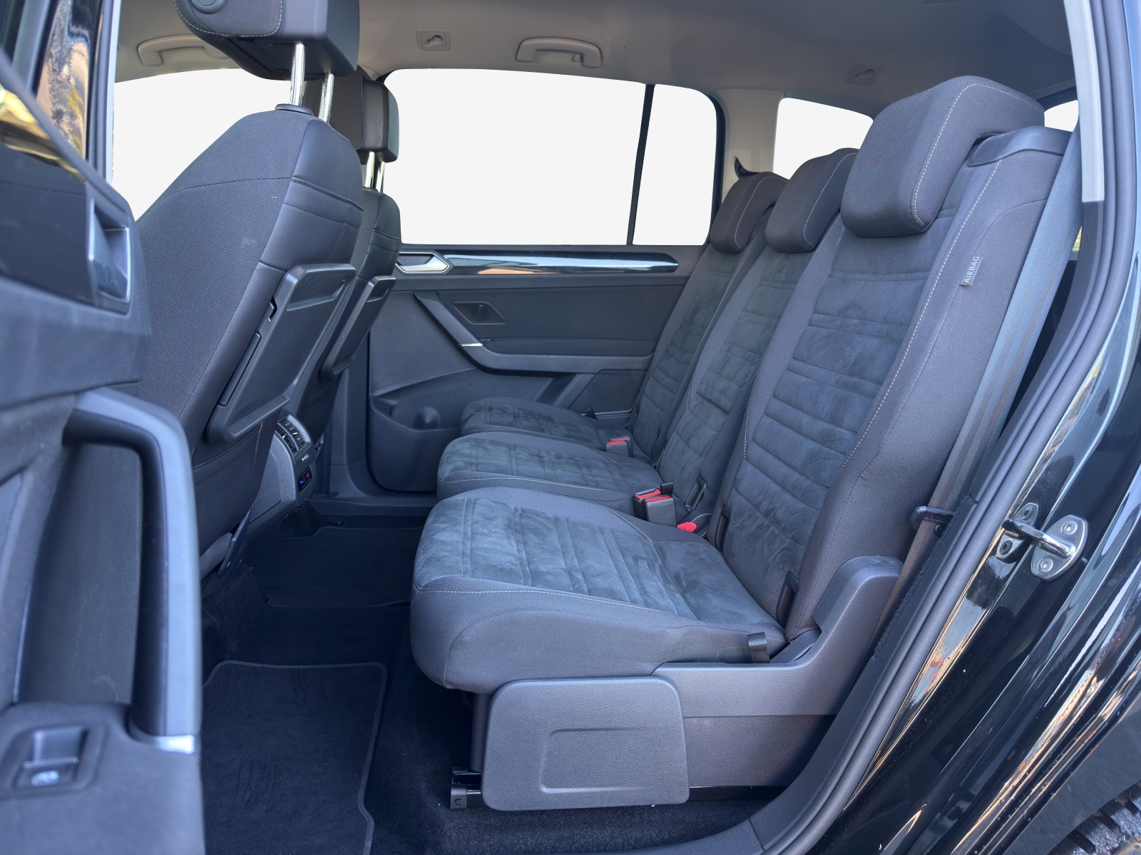 VW Touran 1.5 TSI EVO Highline DSG-image-11