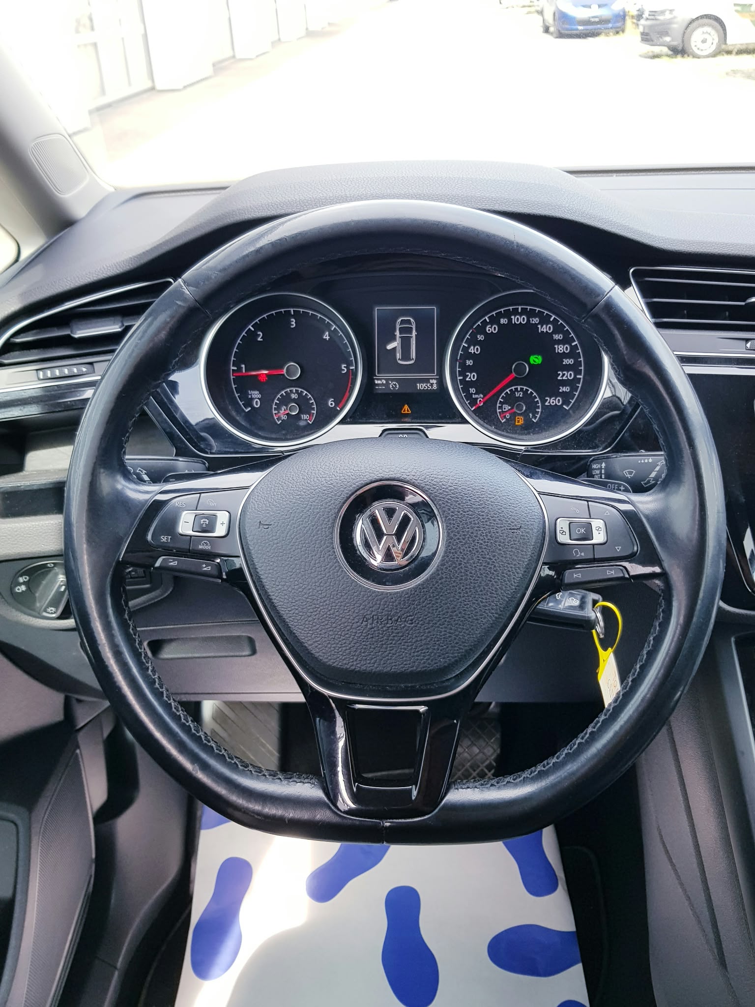VW Touran 1.6 TDI BlueMotion Technology Comfortline DSG-image-8
