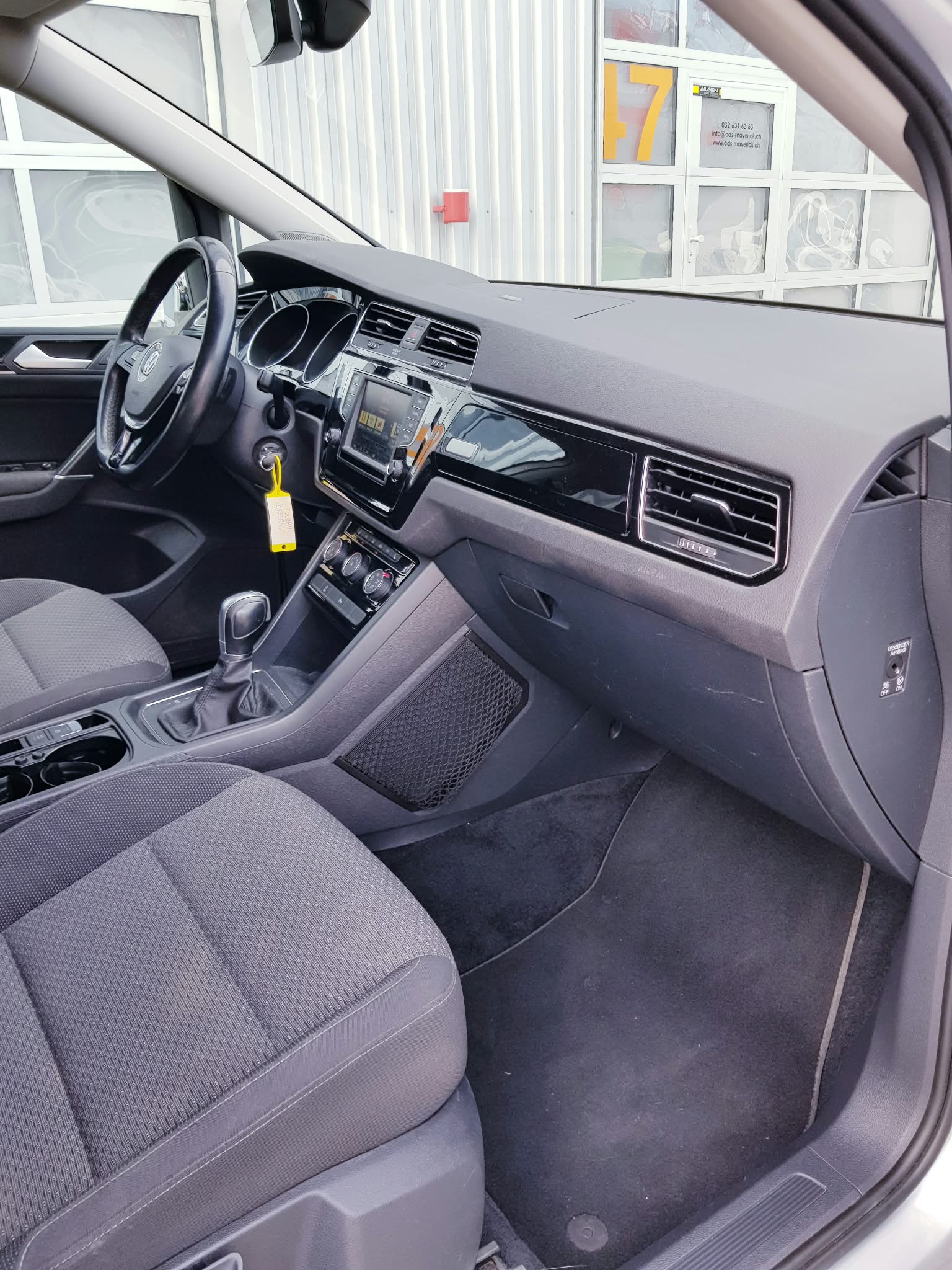 VW Touran 1.6 TDI BlueMotion Technology Comfortline DSG-image-12