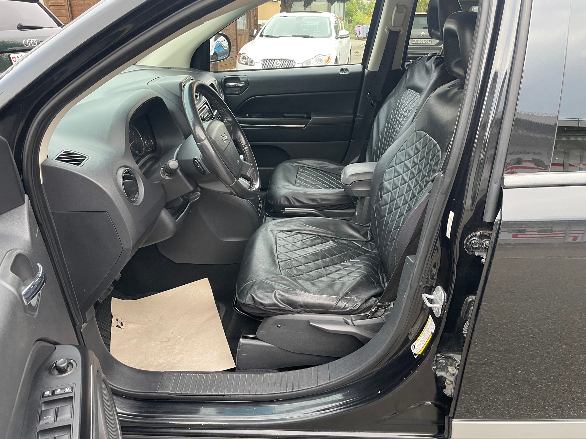 JEEP Compass 2.4 Limited CVT-image-10