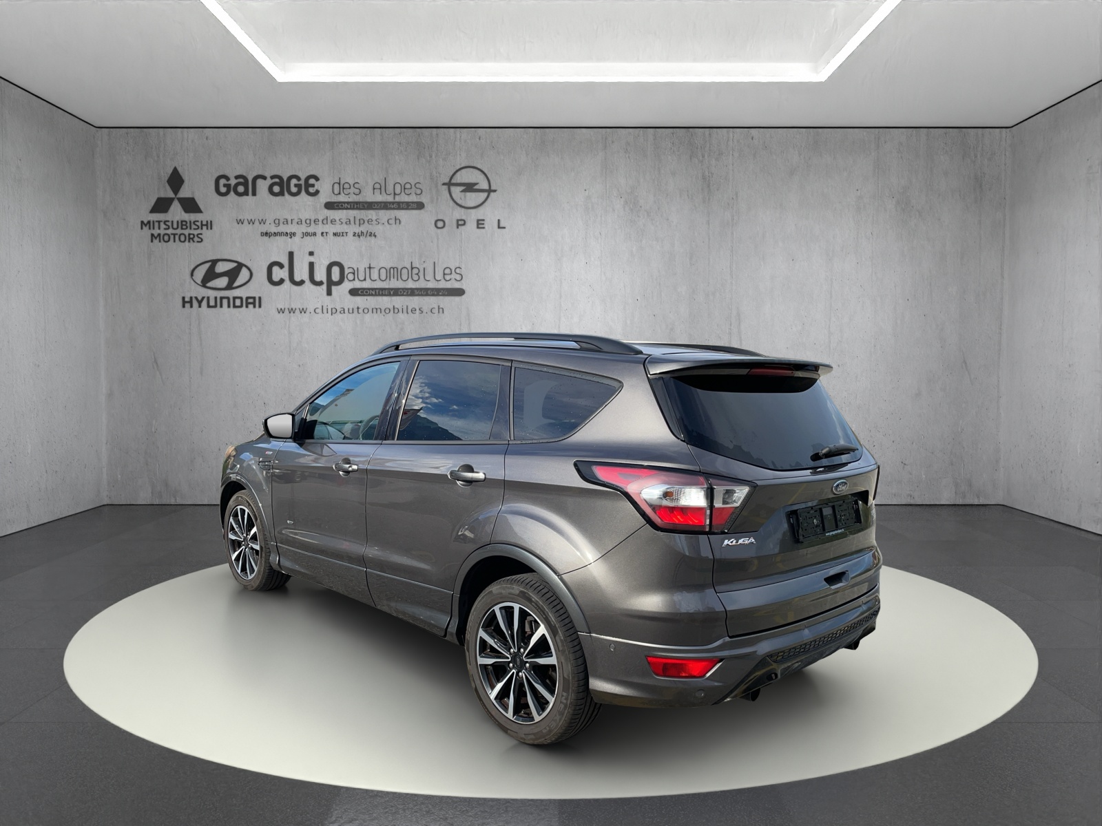 FORD Kuga 2.0 TDCi 180 ST-Line FPS-image-3