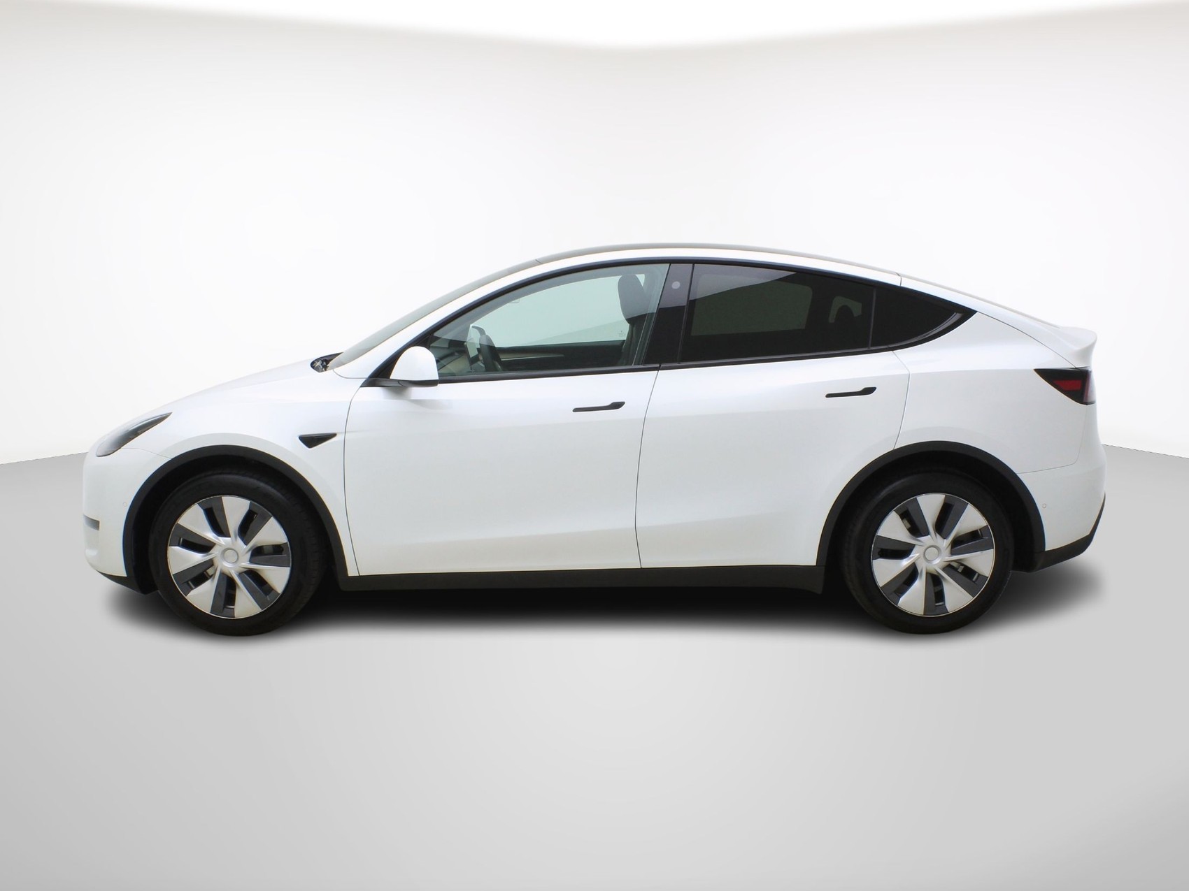 TESLA Model Y Long Range Dual AWD-image-2