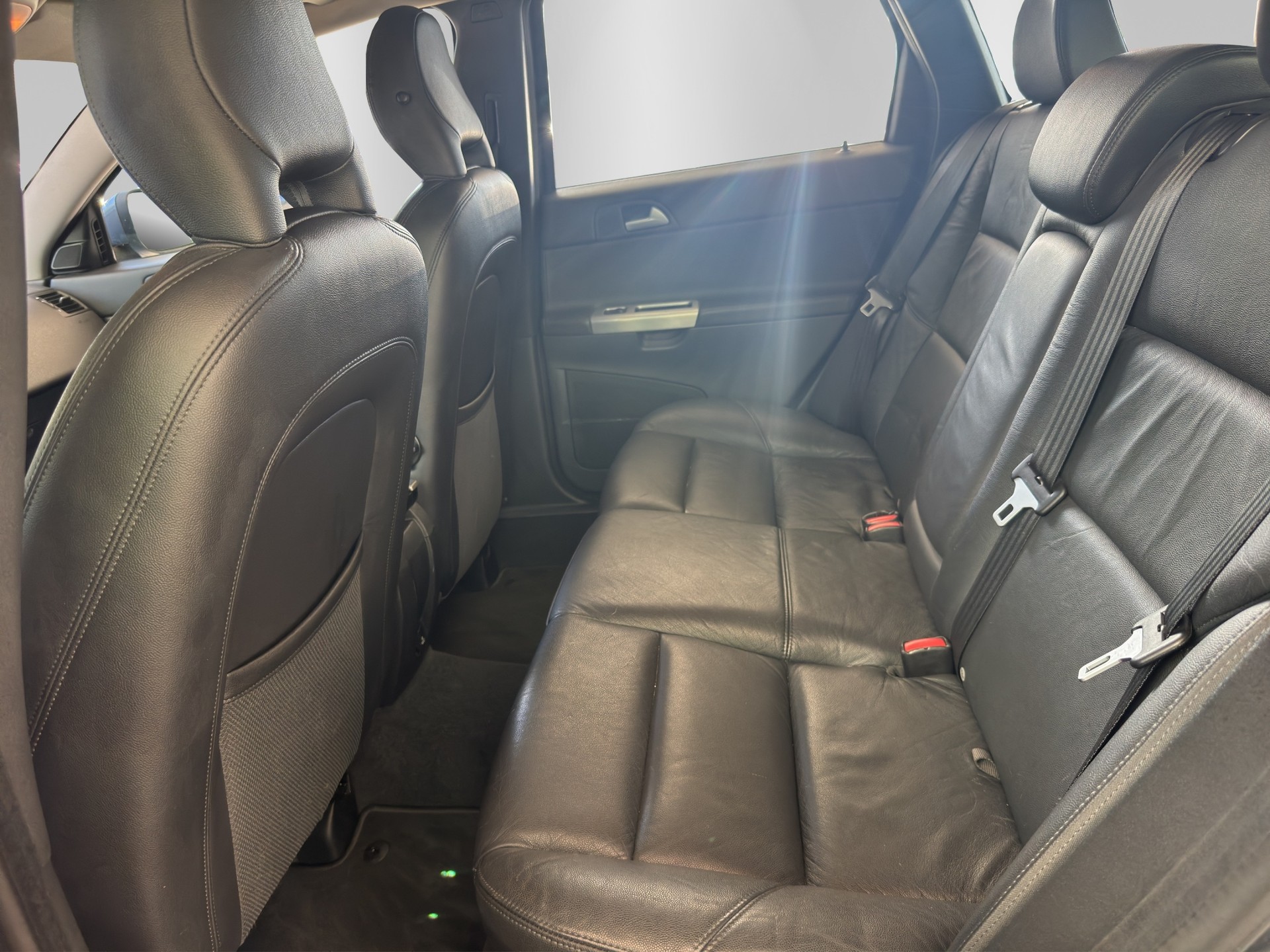 VOLVO V50 D5 Summum Geartronic-image-13
