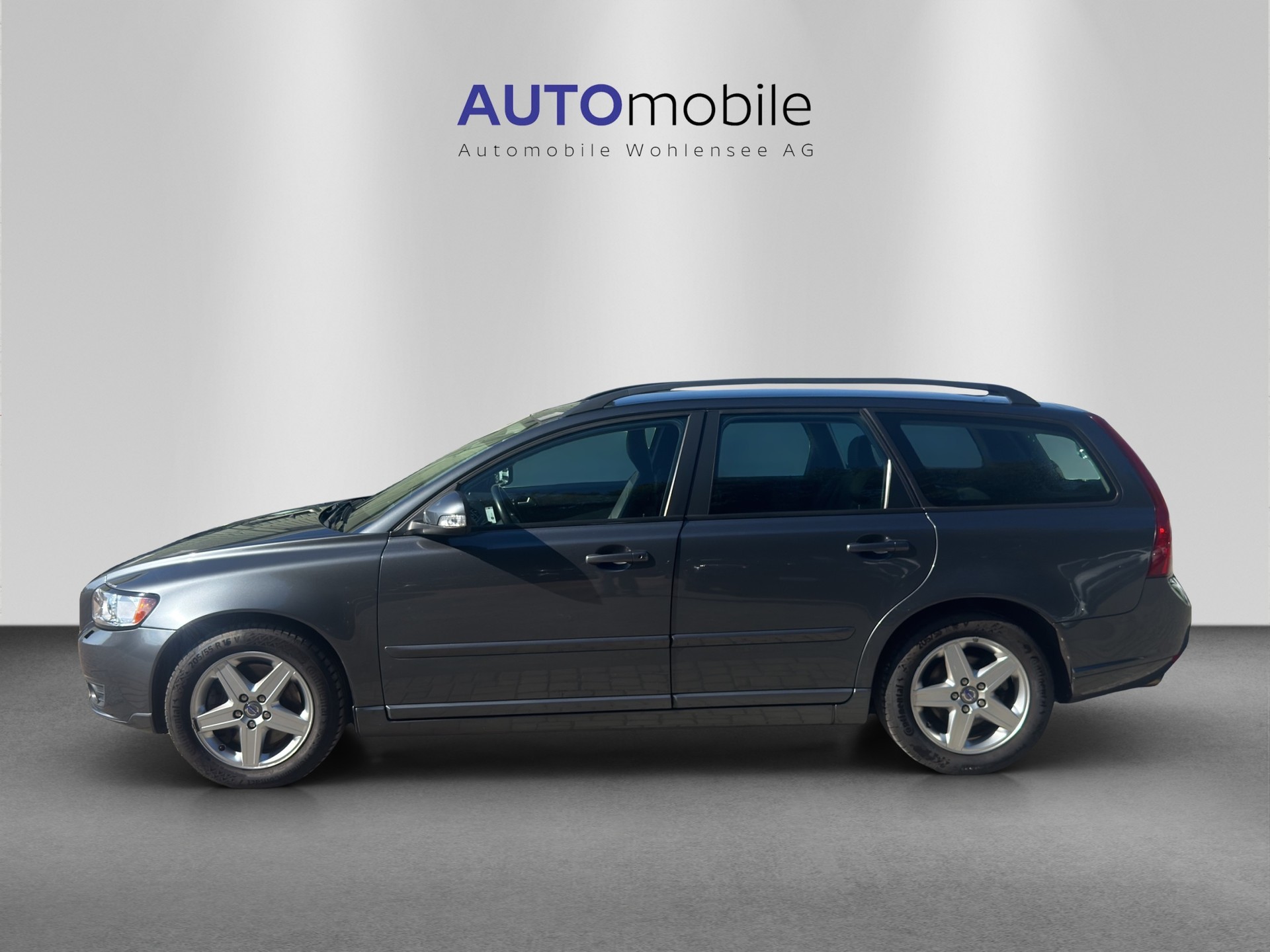 VOLVO V50 D5 Summum Geartronic-image-0