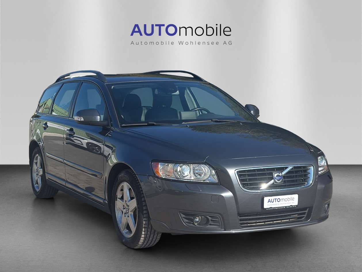 VOLVO V50 D5 Summum Geartronic-image-3