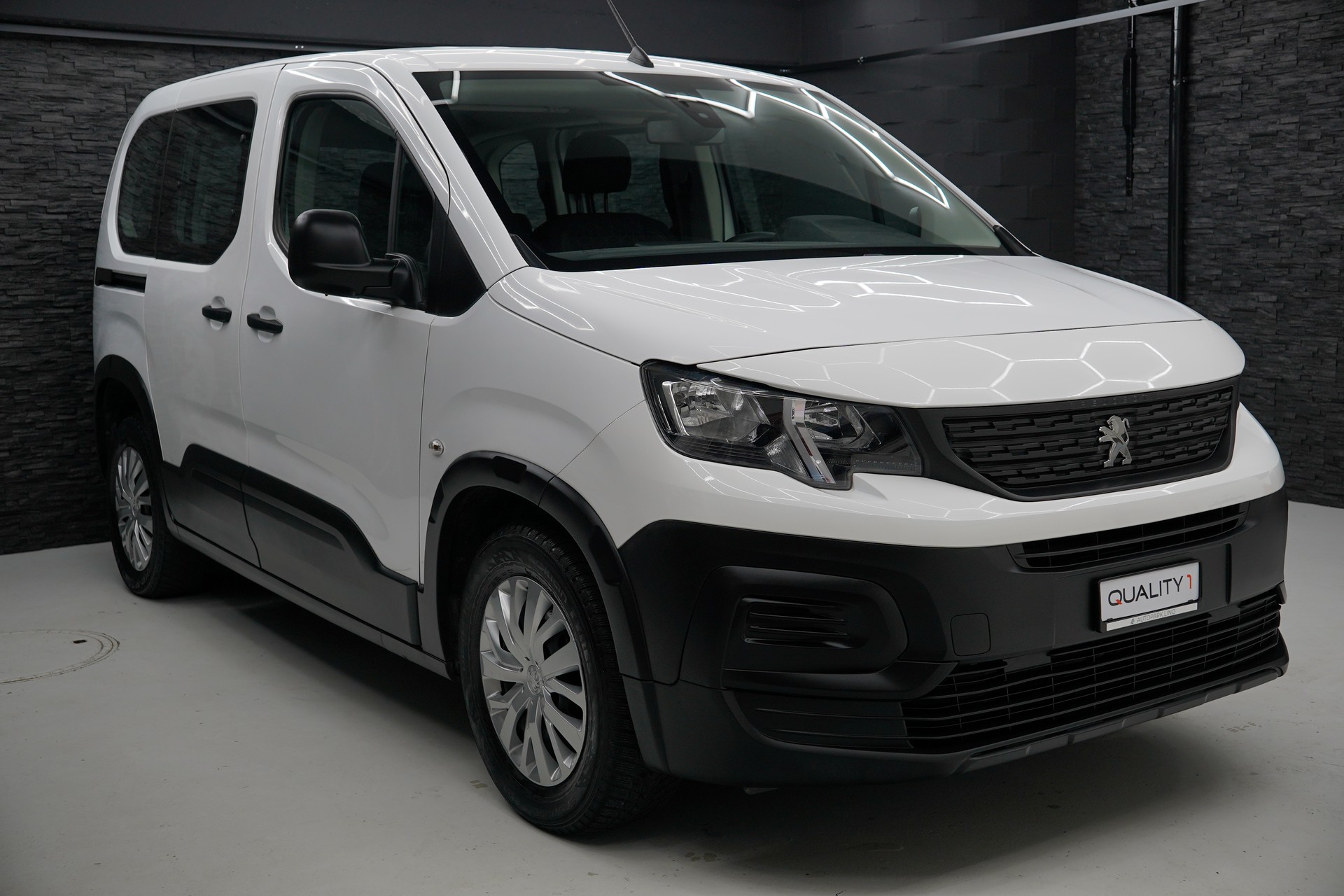PEUGEOT Rifter Long 1.2 PureTech Active-image-0