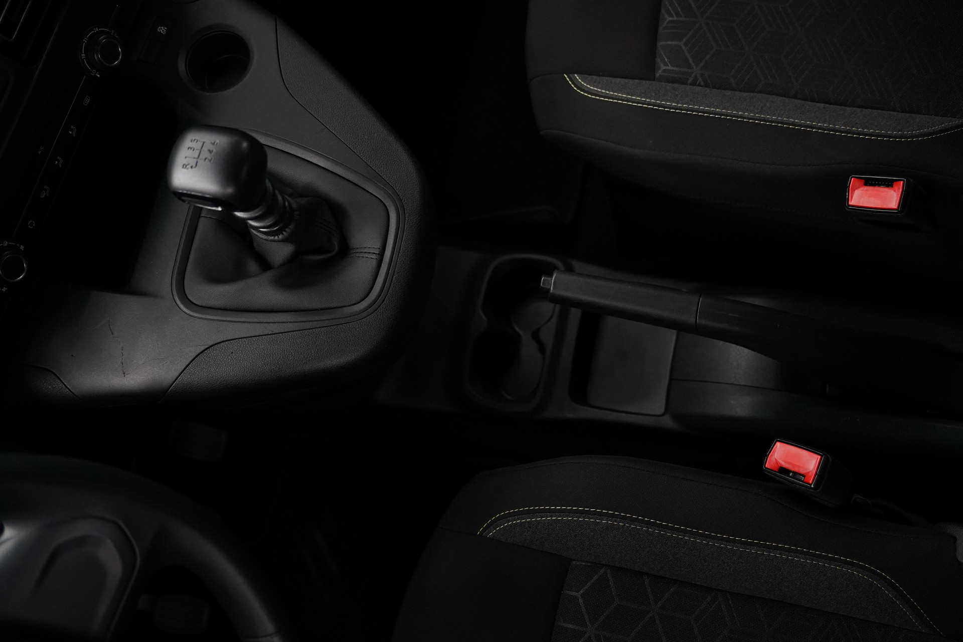 PEUGEOT Rifter Long 1.2 PureTech Active-image-22