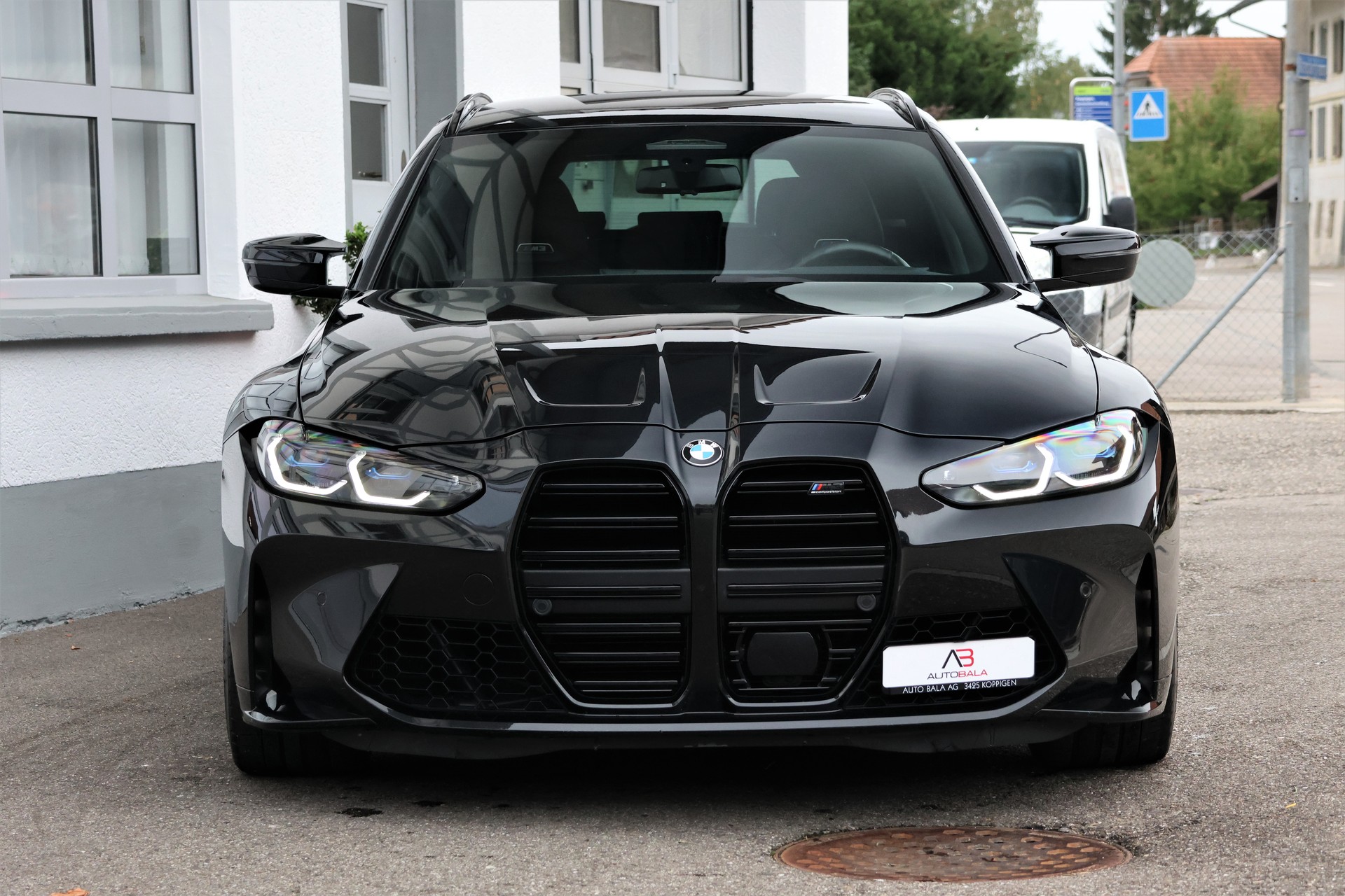 BMW M3 Touring xDrive Competition M-image-1
