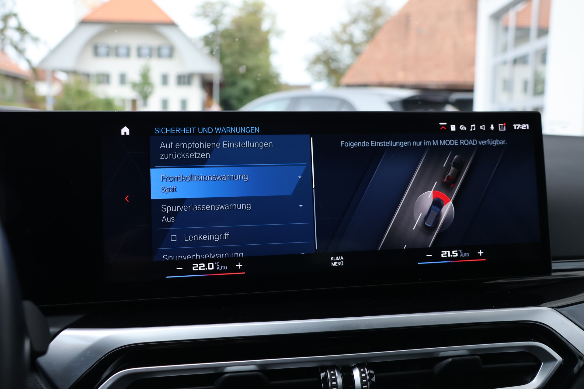 BMW M3 Touring xDrive Competition M-image-26