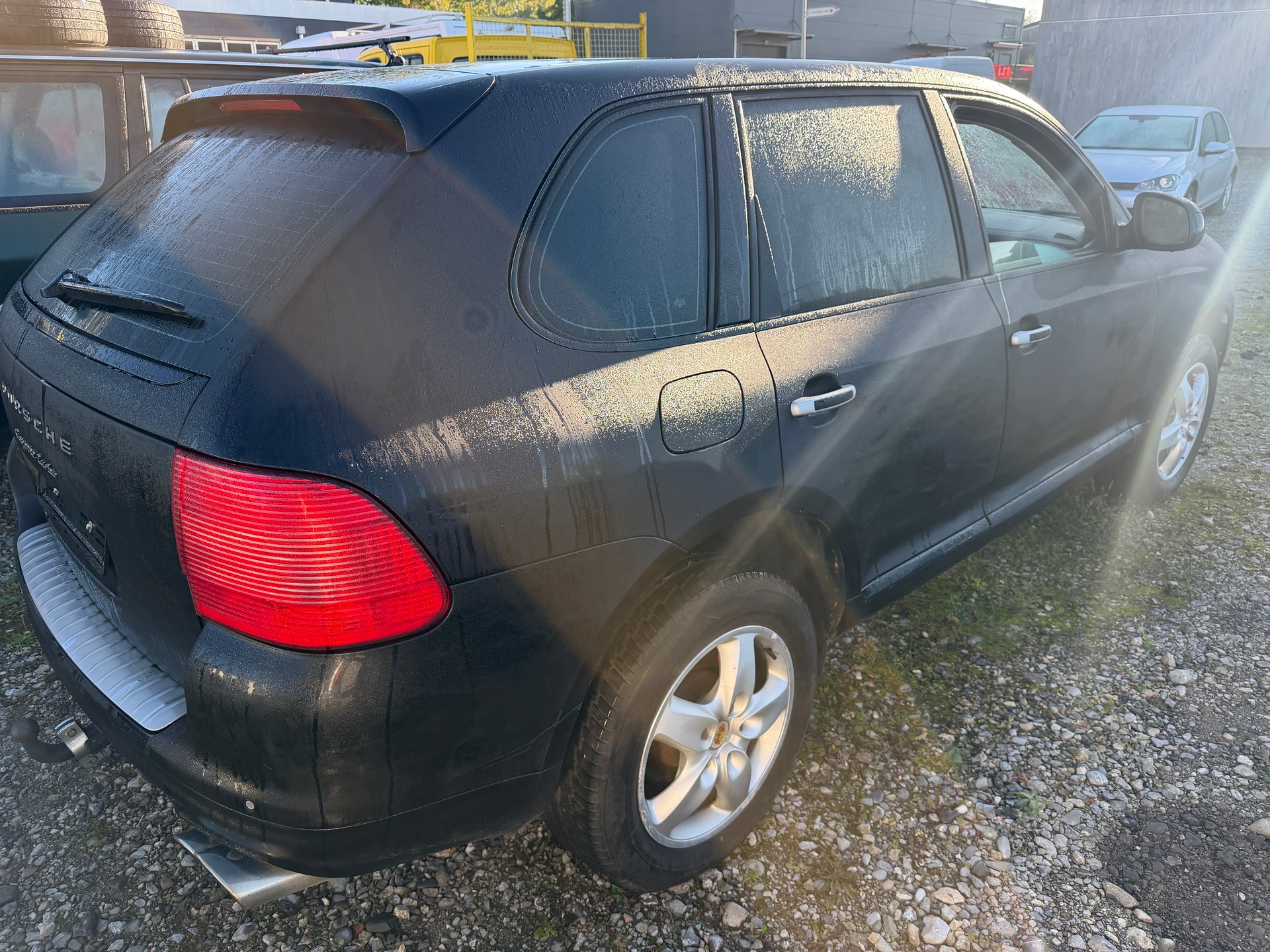 PORSCHE Cayenne Turbo-image-2