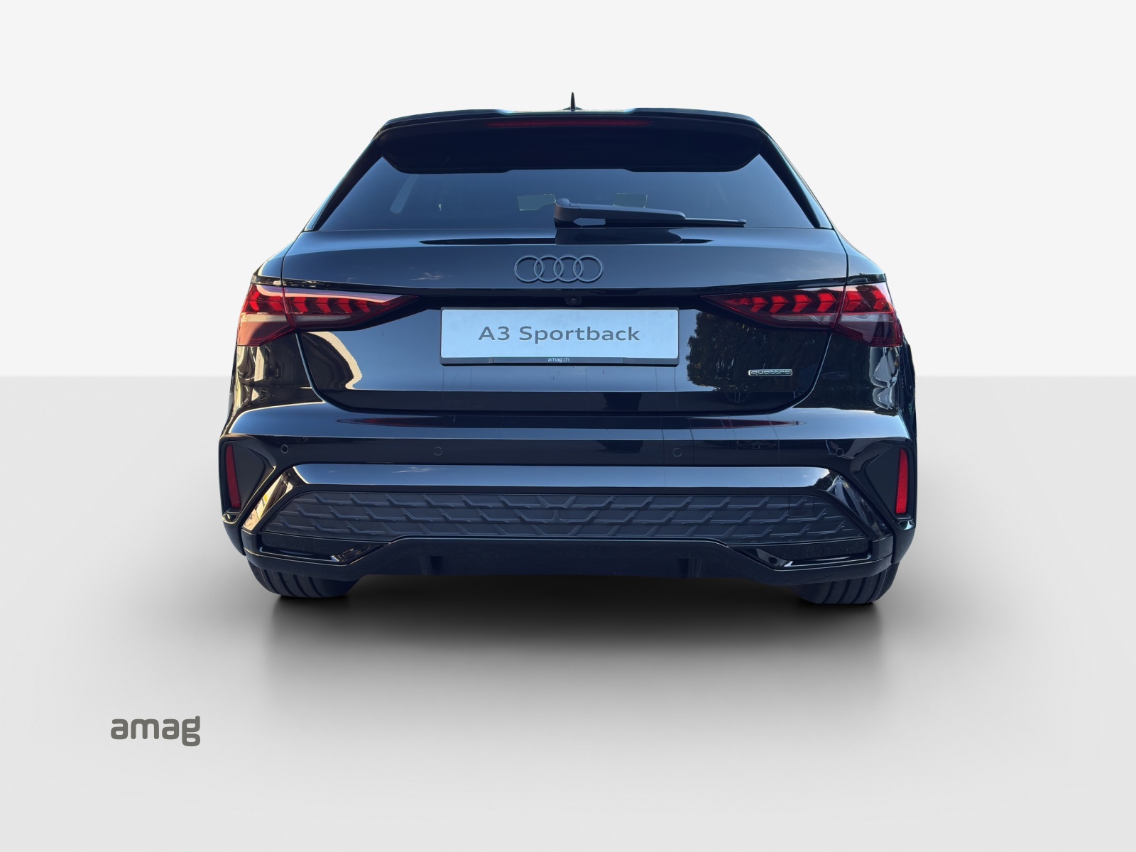AUDI A3 Sportback TFSI 150 kW quattro S line S tronic-showroom-element-3