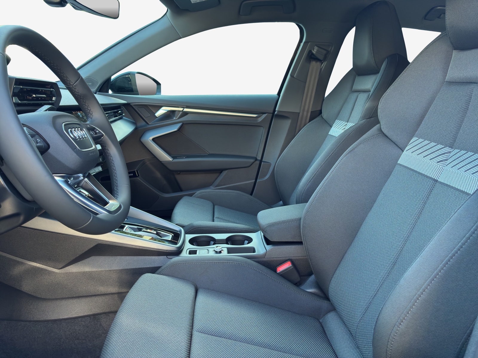 AUDI A3 Sportback TFSI 150 kW quattro S line S tronic-image-7