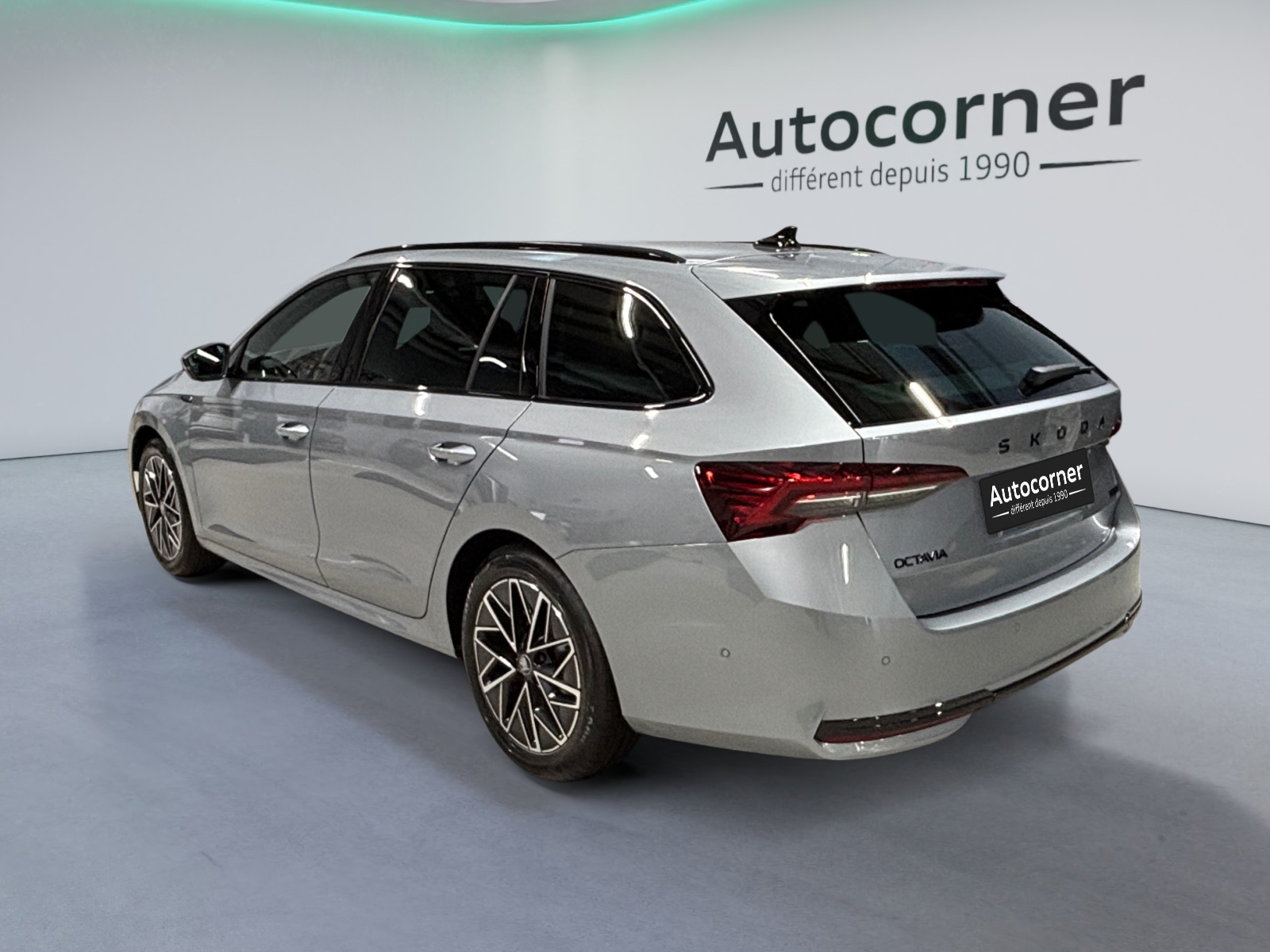 SKODA Octavia Combi 1.5 TSI mHEV DSG Dynamic-image-2