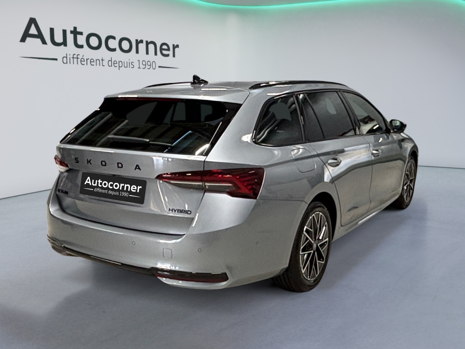 SKODA Octavia Combi 1.5 TSI mHEV DSG Dynamic-image-4