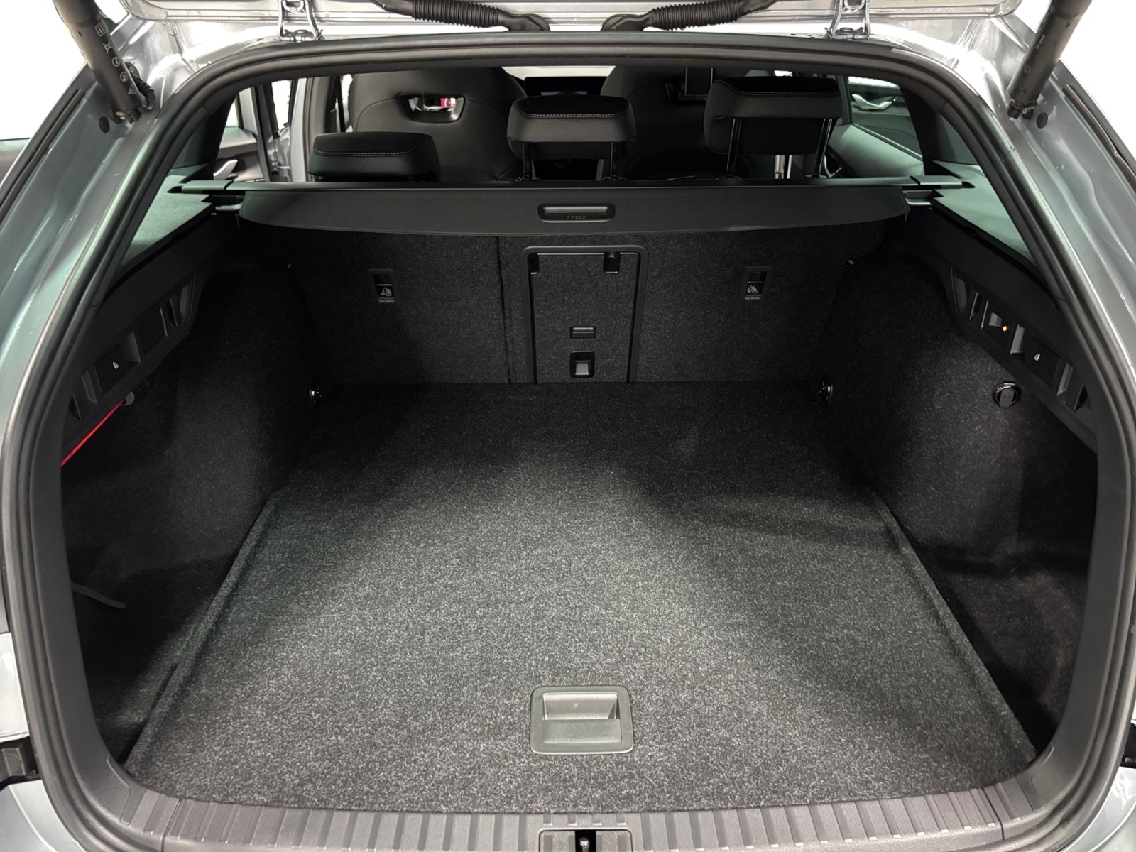 SKODA Octavia Combi 1.5 TSI mHEV DSG Dynamic-image-12