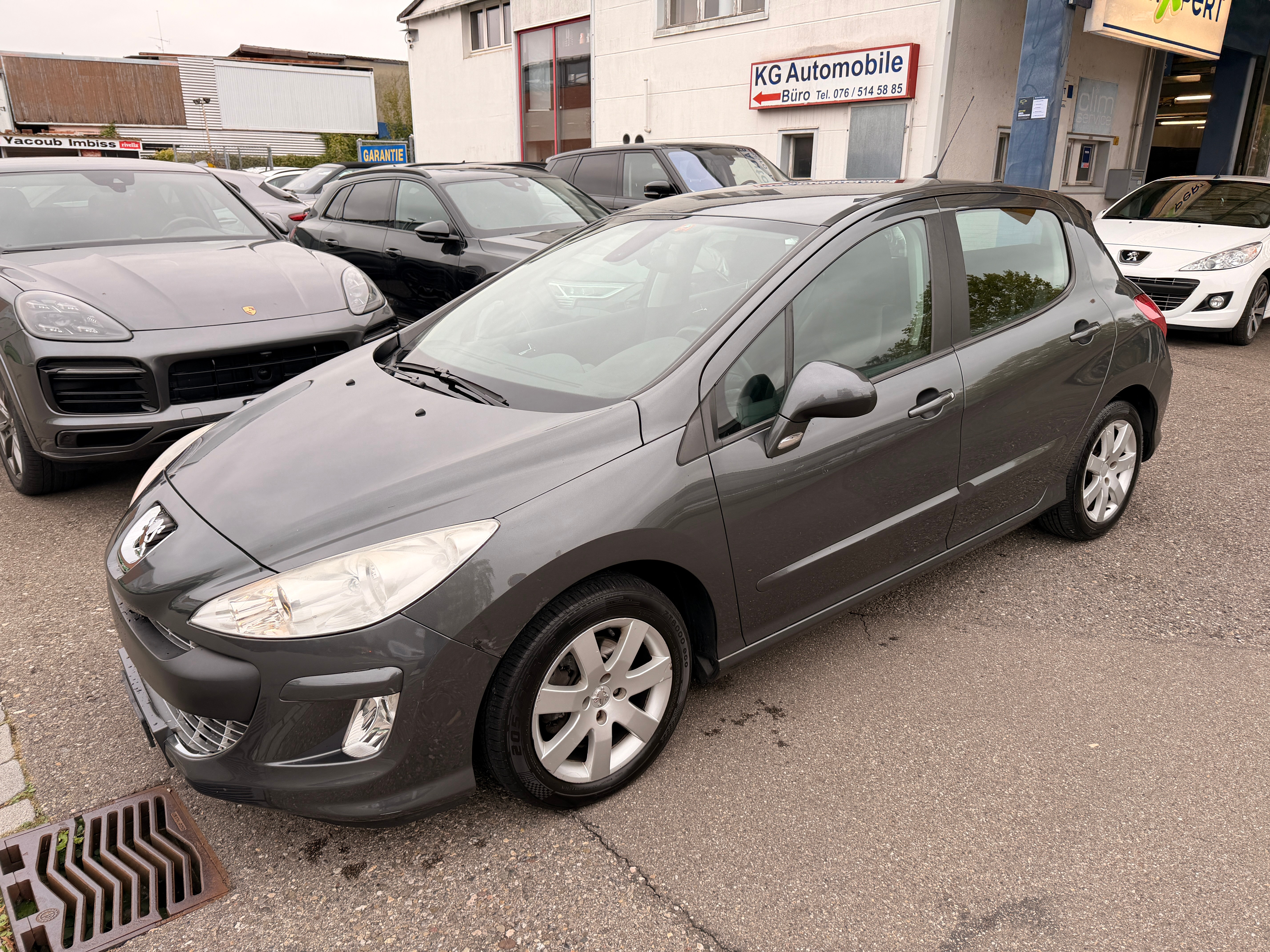 Car photo