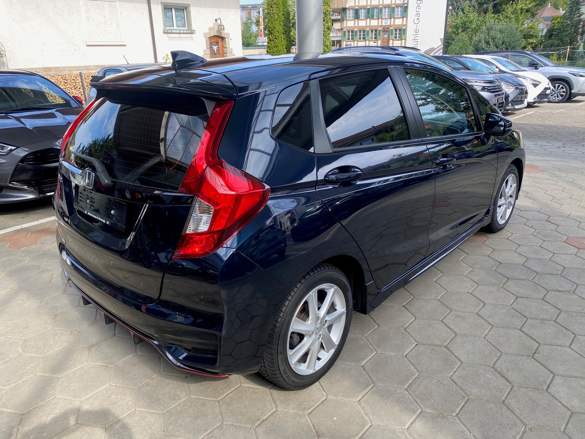 HONDA Jazz 1.5i-VTEC Dynamic CVT-showroom-element-3