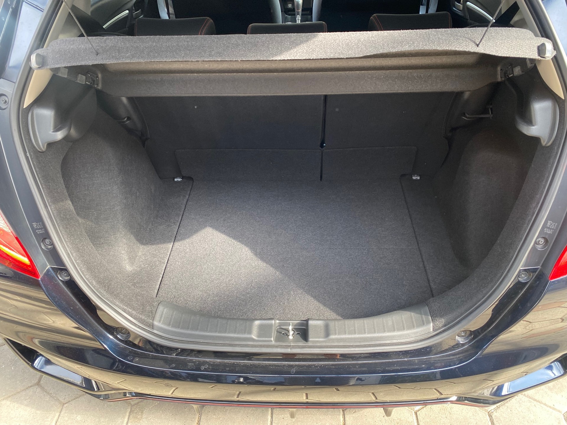 HONDA Jazz 1.5i-VTEC Dynamic CVT-image-9