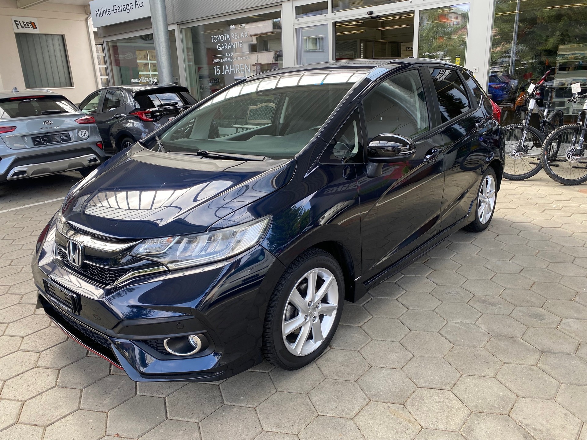HONDA Jazz 1.5i-VTEC Dynamic CVT-showroom-element-1