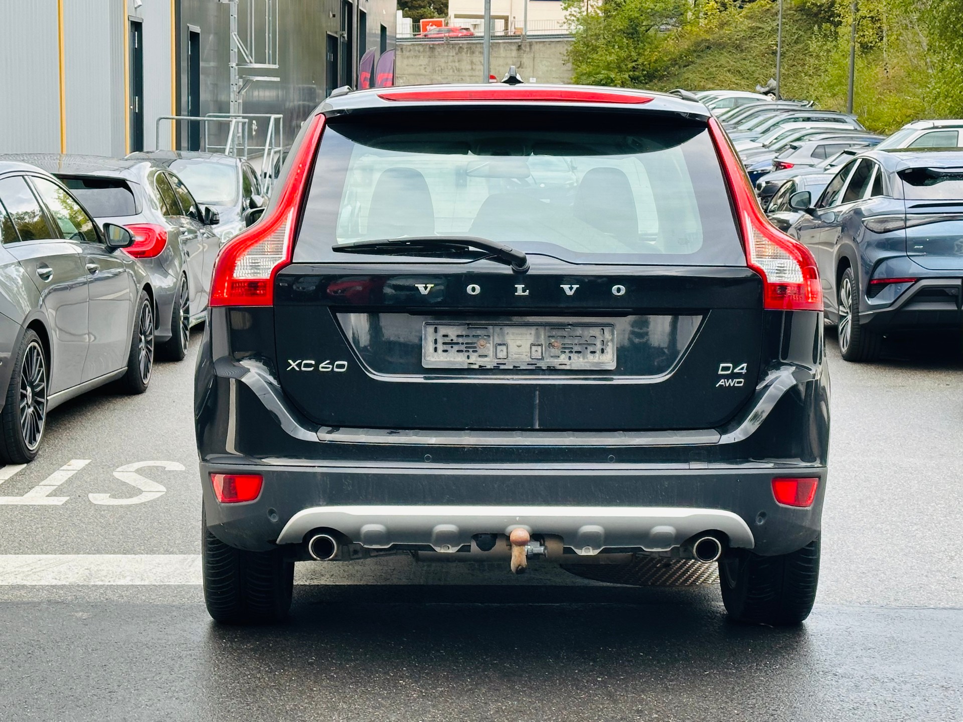 VOLVO XC60 D4 AWD Summum Geartronic-image-5