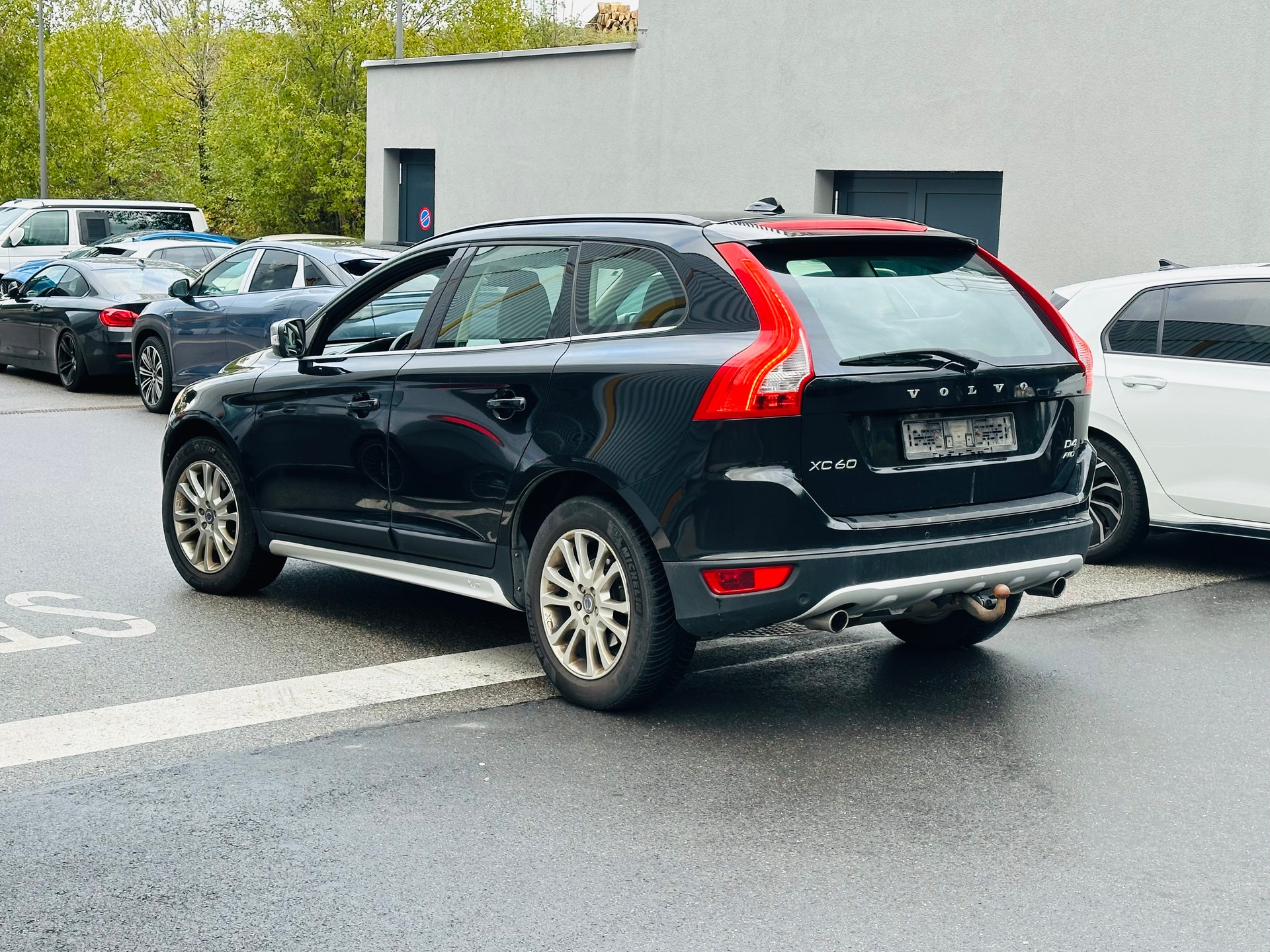 VOLVO XC60 D4 AWD Summum Geartronic-image-6