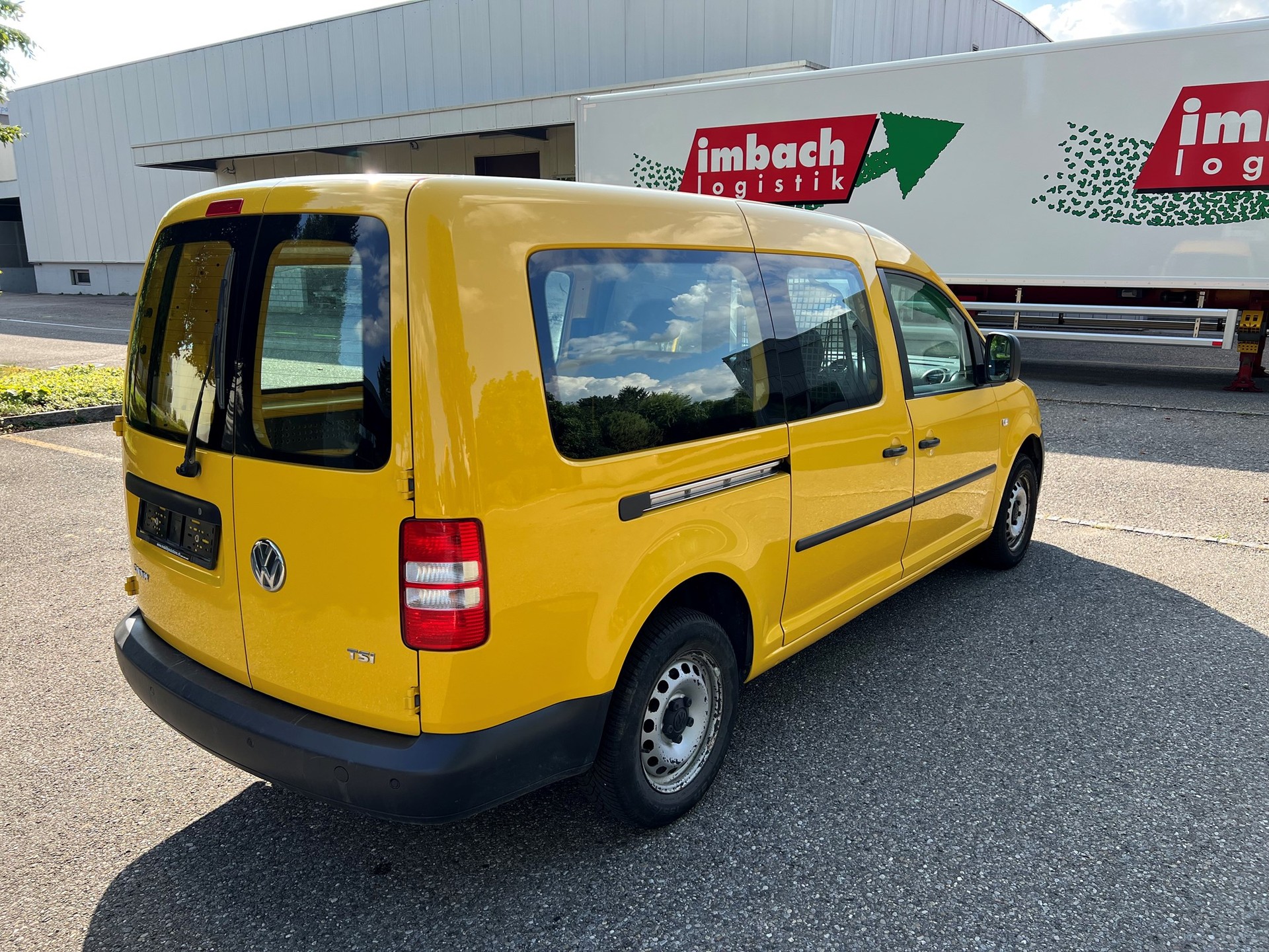 VW Caddy Maxi 1.2 TSI-image-2