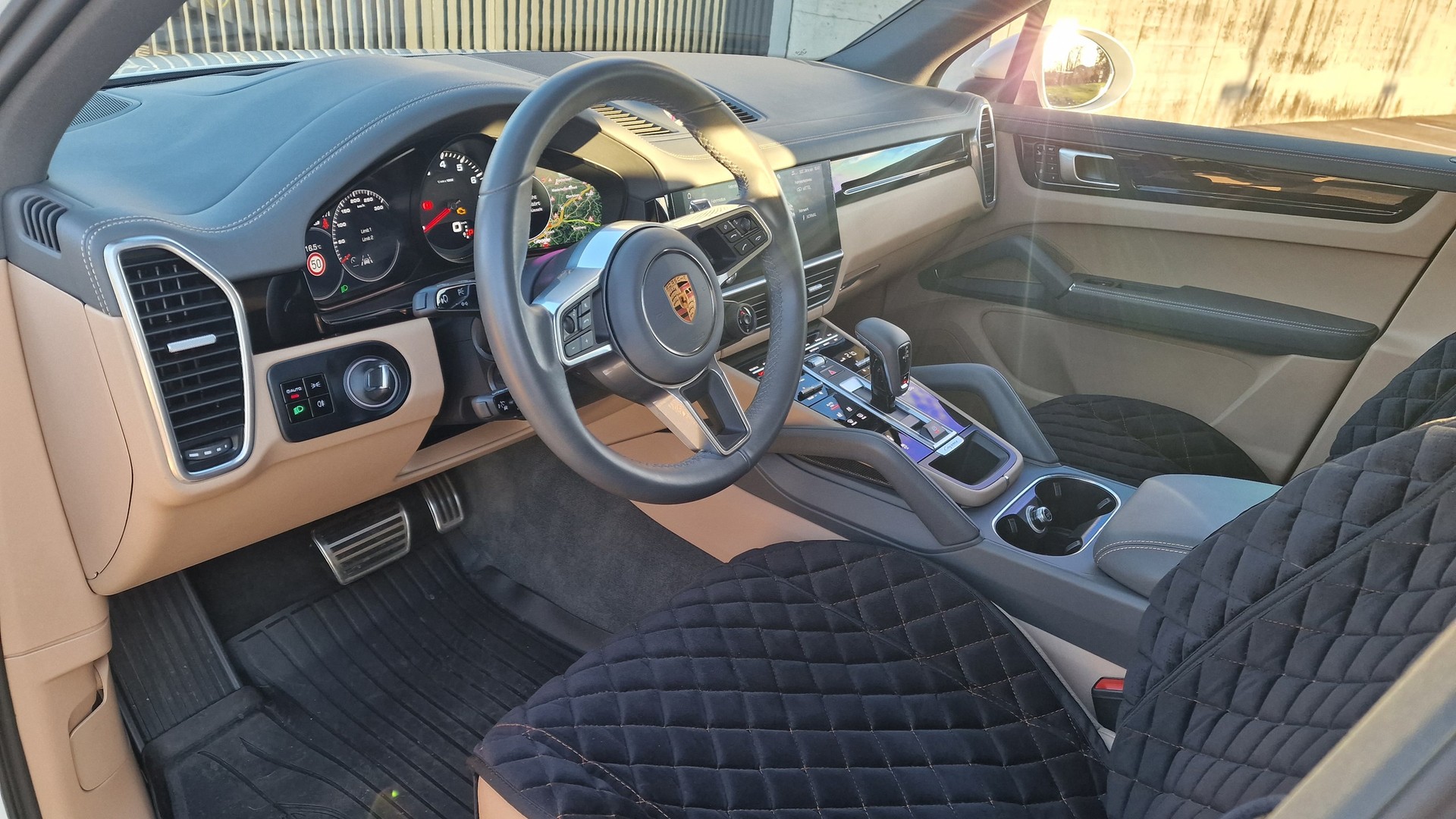 PORSCHE Cayenne S-image-13