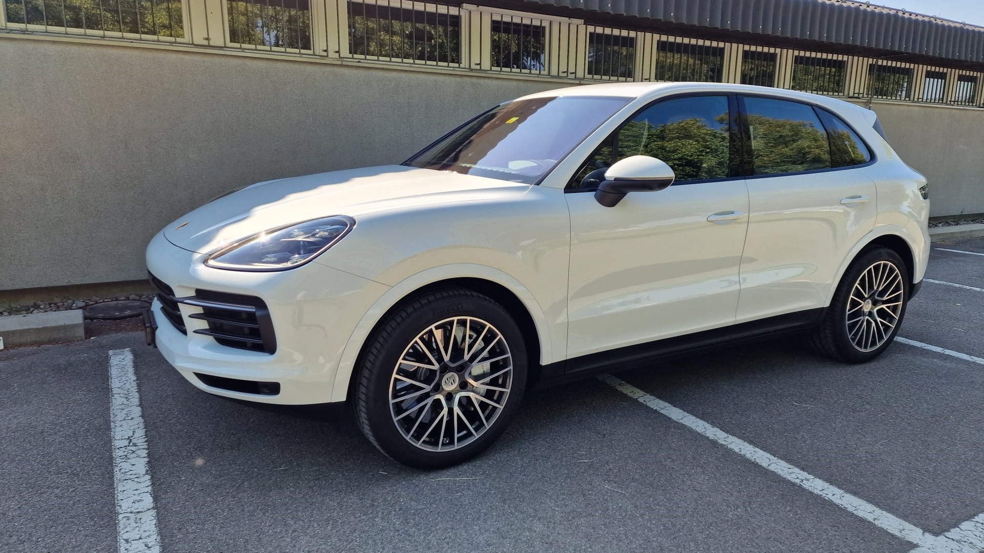 PORSCHE Cayenne S-image-3
