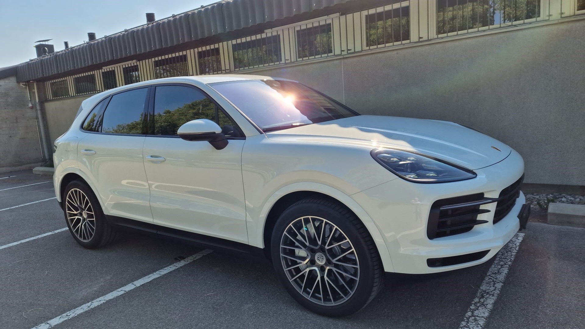 PORSCHE Cayenne S-image-2