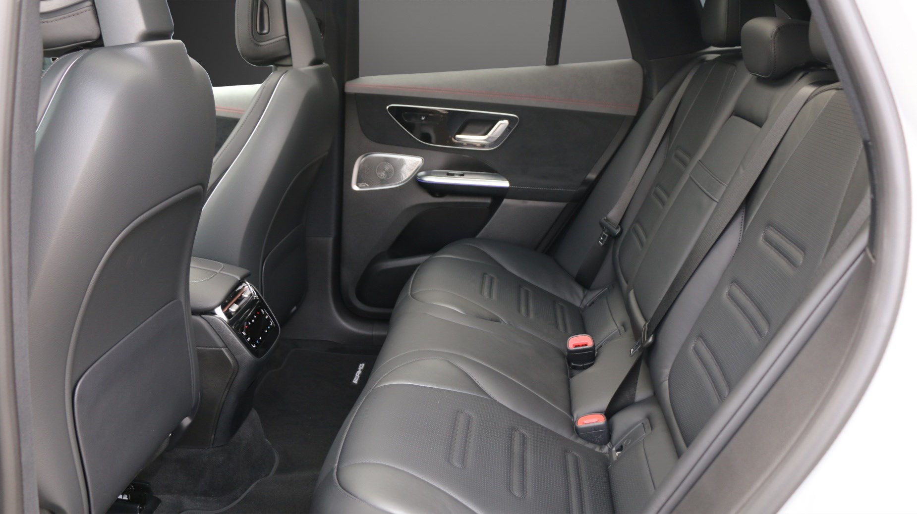 MERCEDES-BENZ EQE SUV AMG 43 4MATIC Executive Edition-image-8