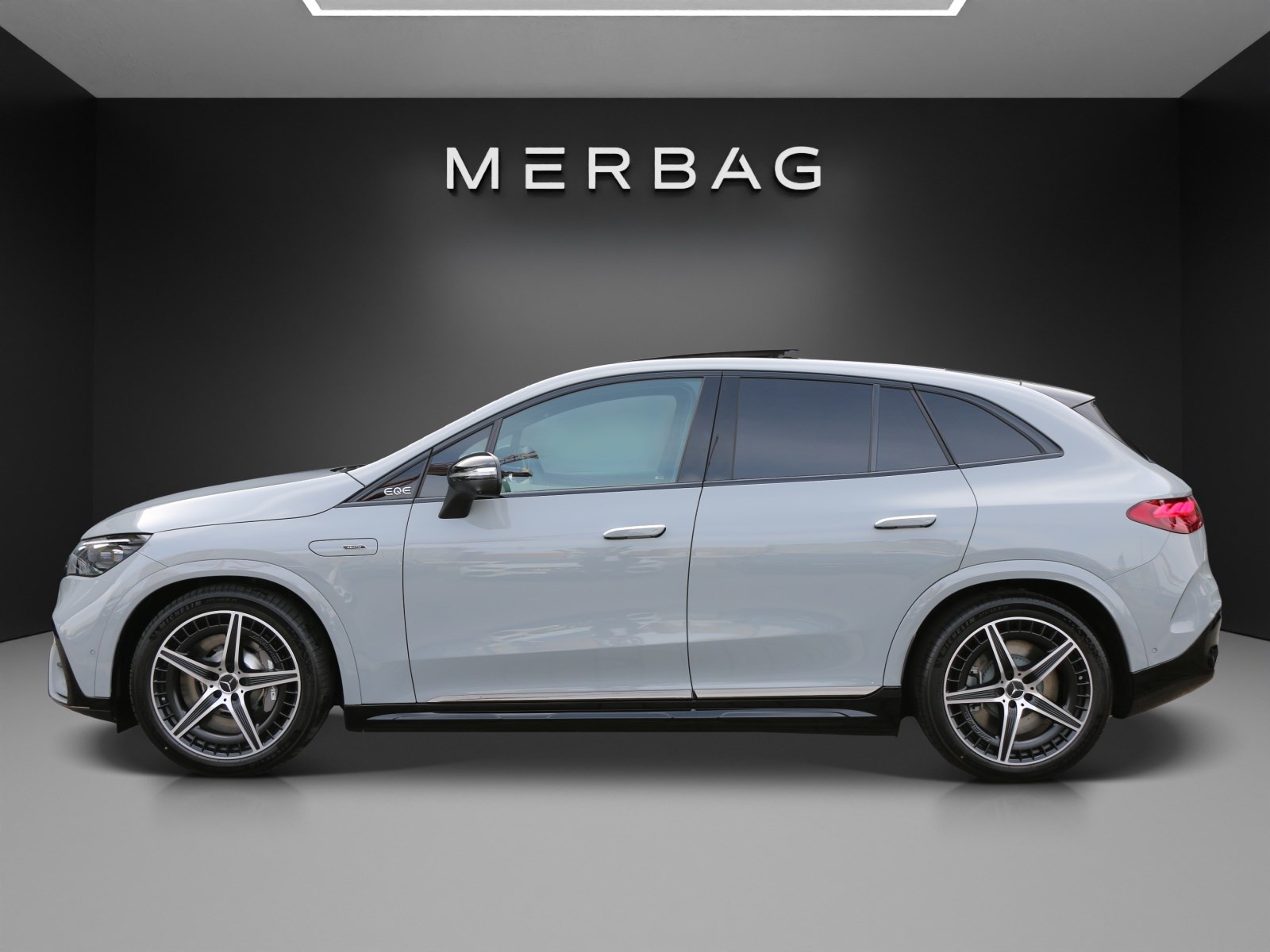 MERCEDES-BENZ EQE SUV AMG 43 4MATIC Executive Edition-image-1