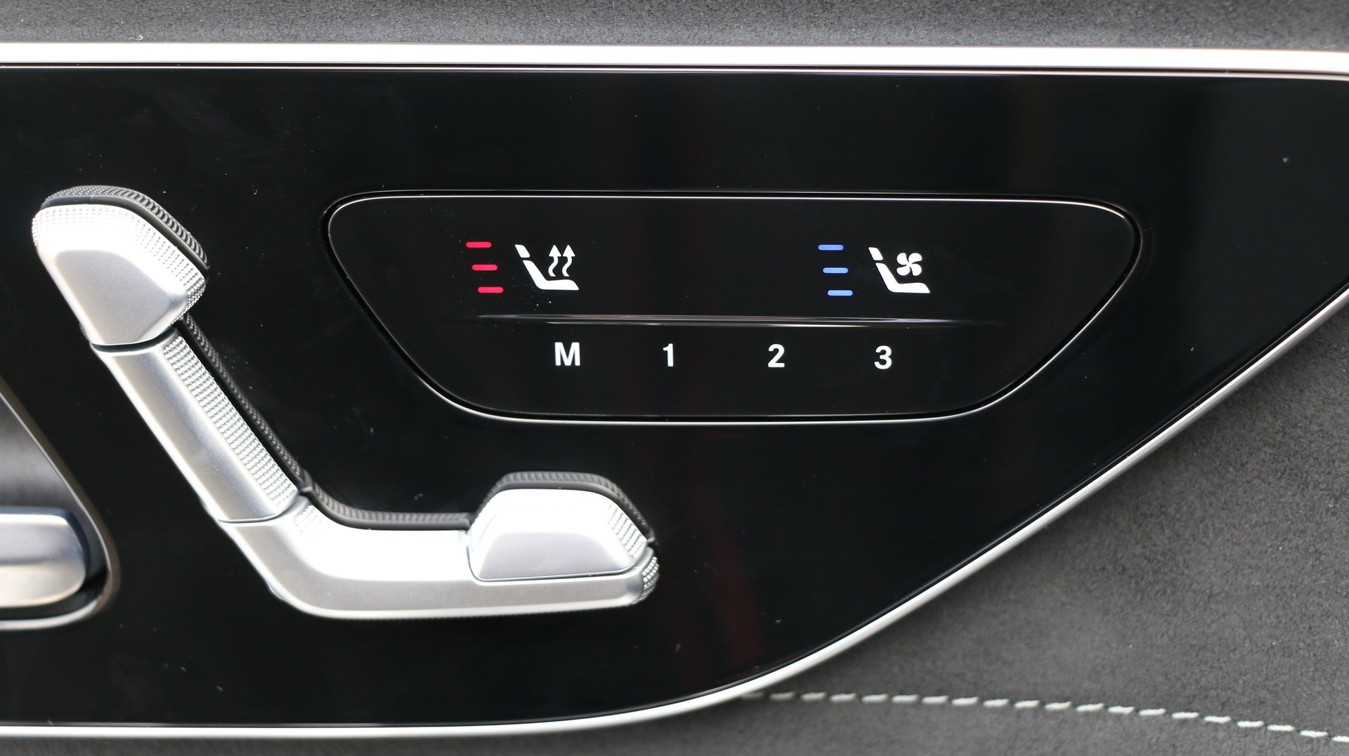 MERCEDES-BENZ EQE SUV AMG 43 4MATIC Executive Edition-image-9