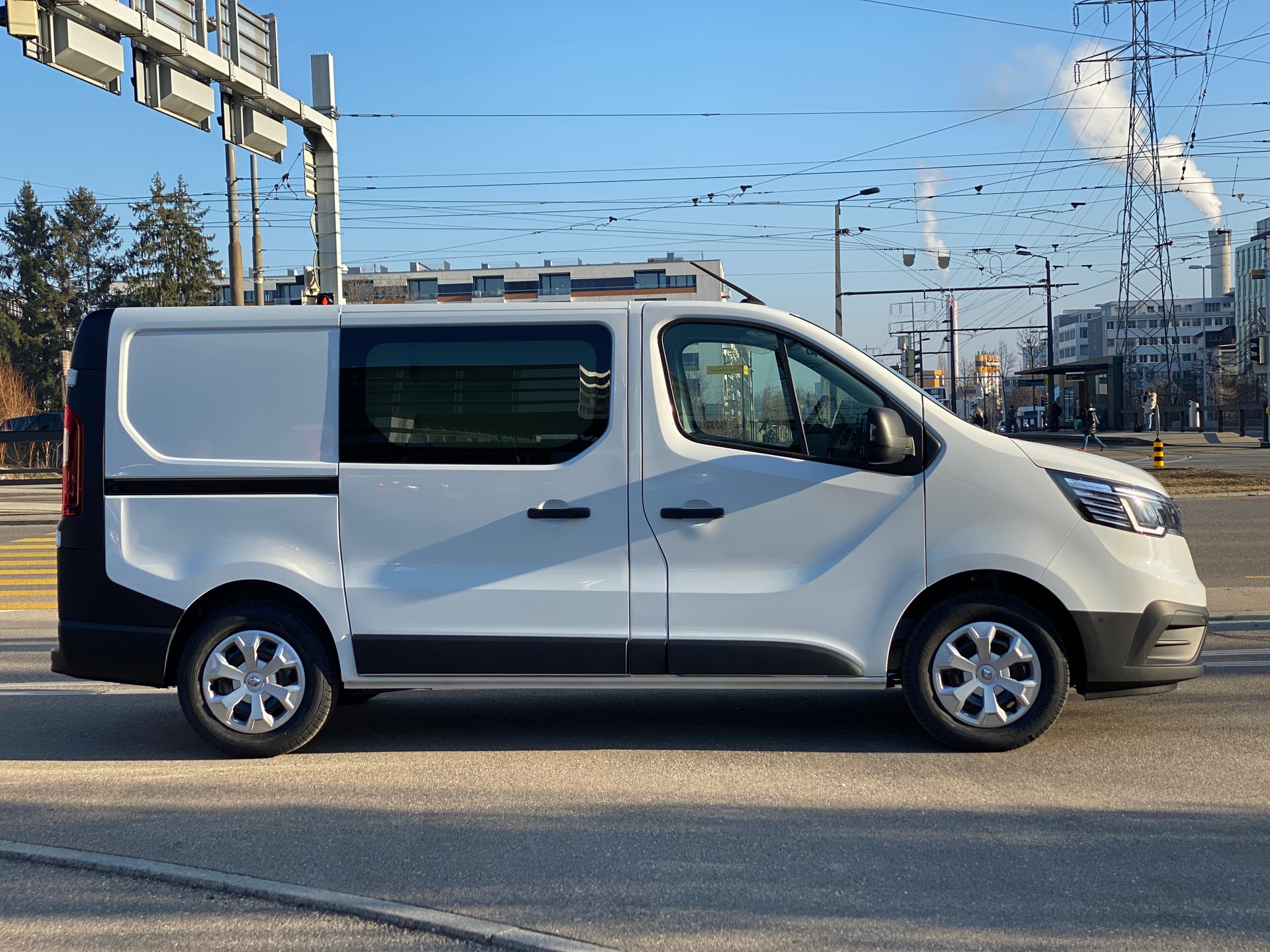 RENAULT Trafic 2.0 Blue dCi 130 Advance L1H1-image-3