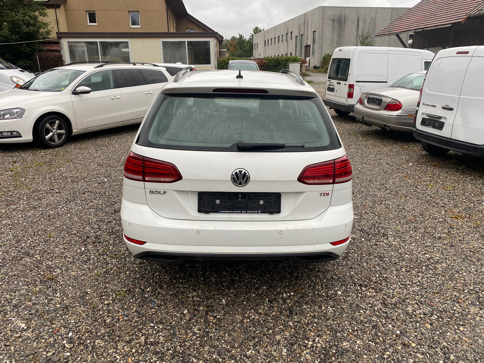 VW Golf Variant 1.6 TDI Trendline DSG-image-4