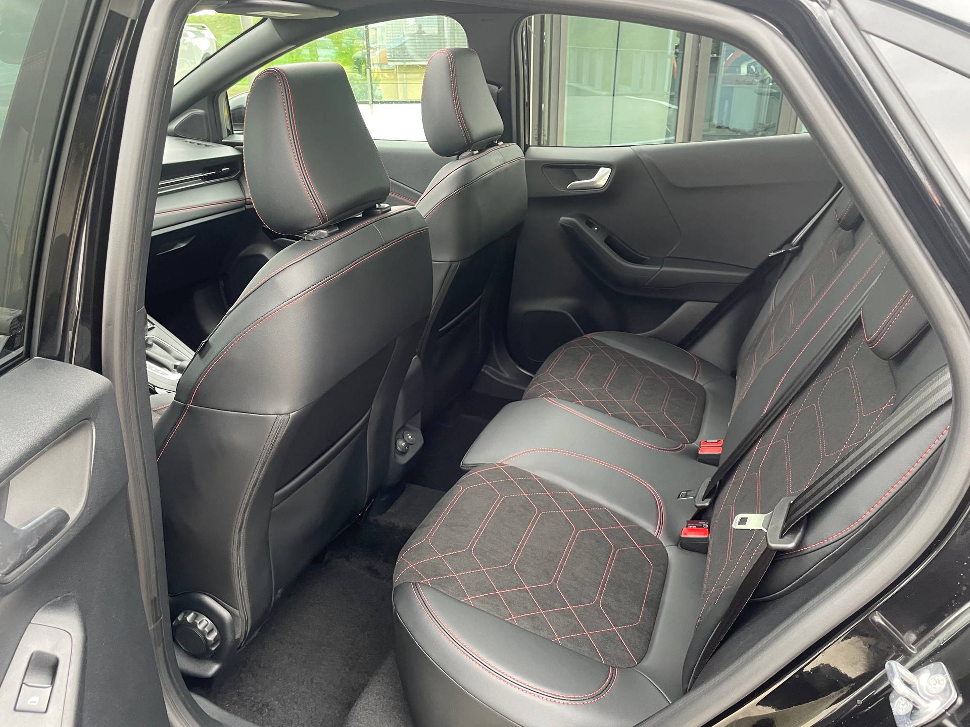 FORD Puma 1.0MHEV ST-Line X Au-image-18