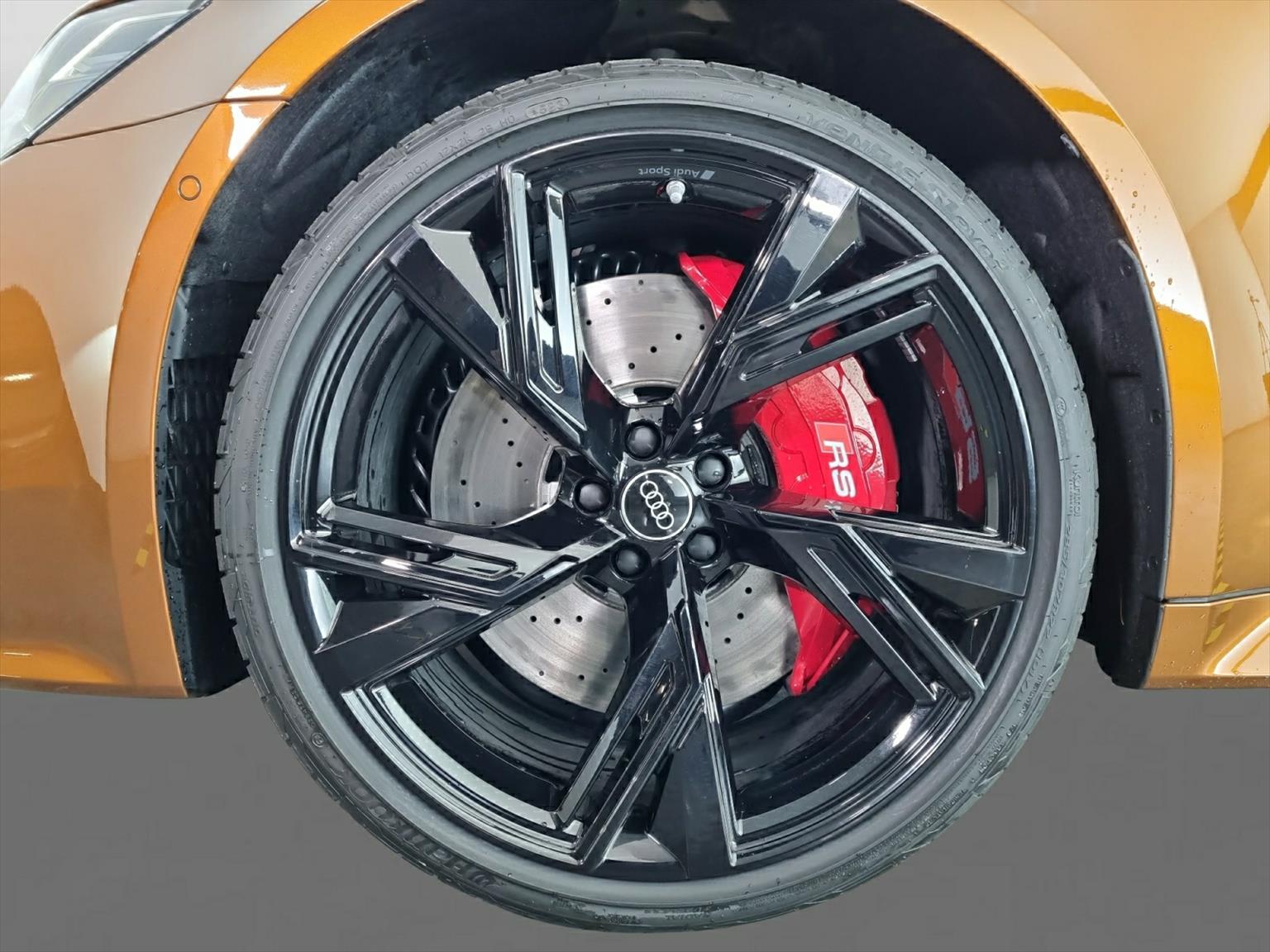 AUDI RS6 Avant 4.0 TFSI V8 quattro-image-15