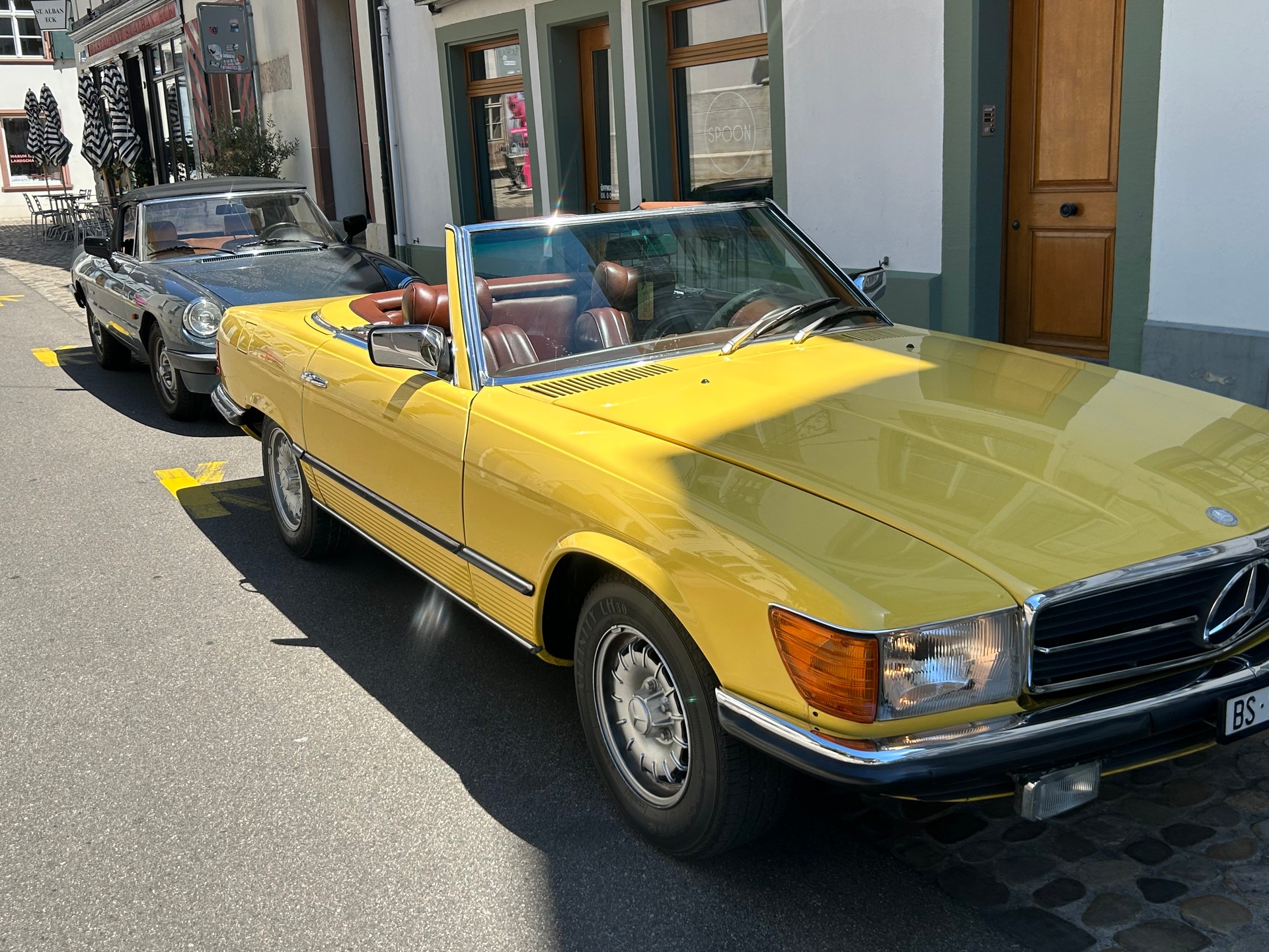 MERCEDES-BENZ SL 280 R 107