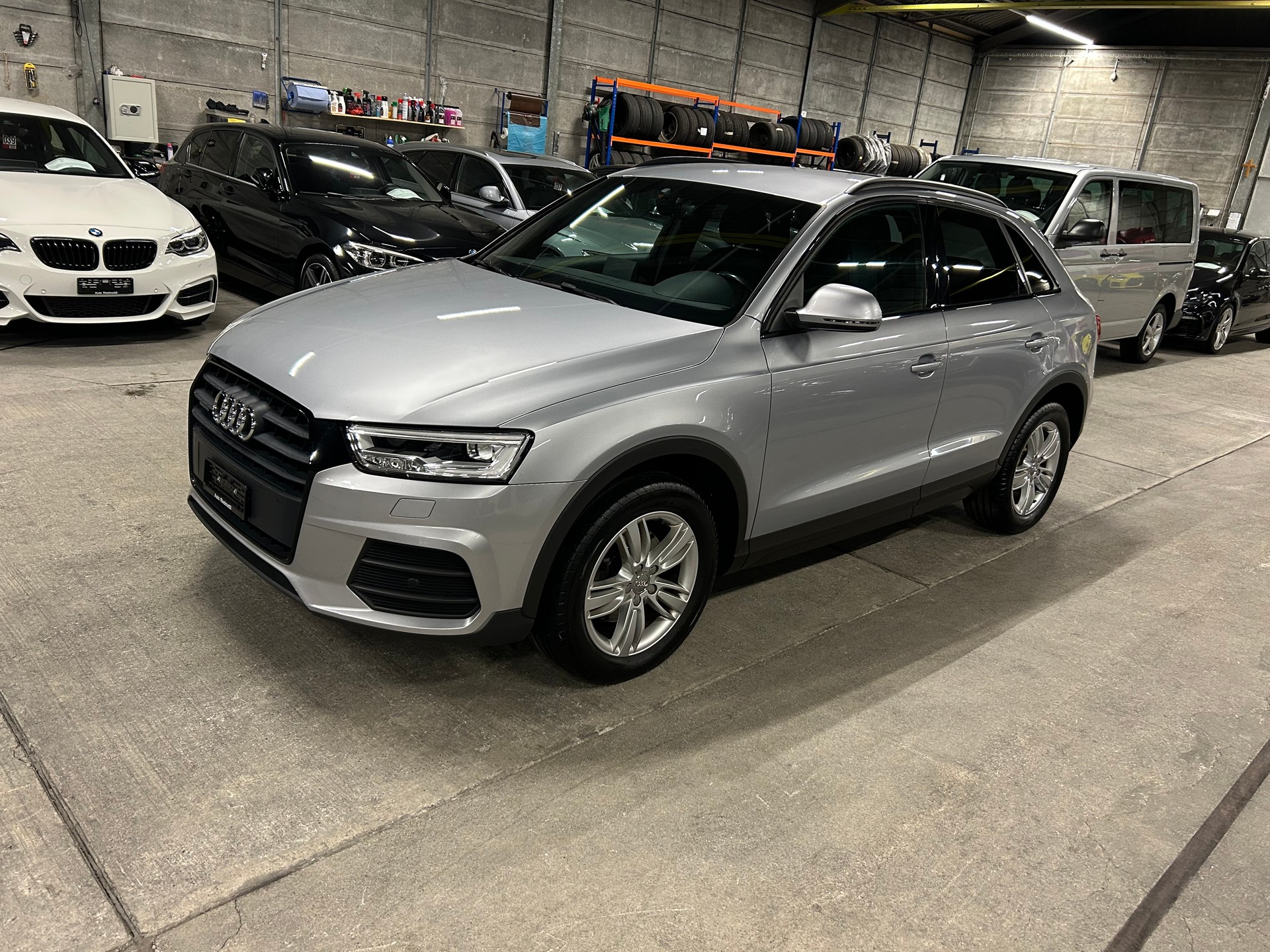 AUDI Q3 2.0 TDI quattro S-tronic-image-8