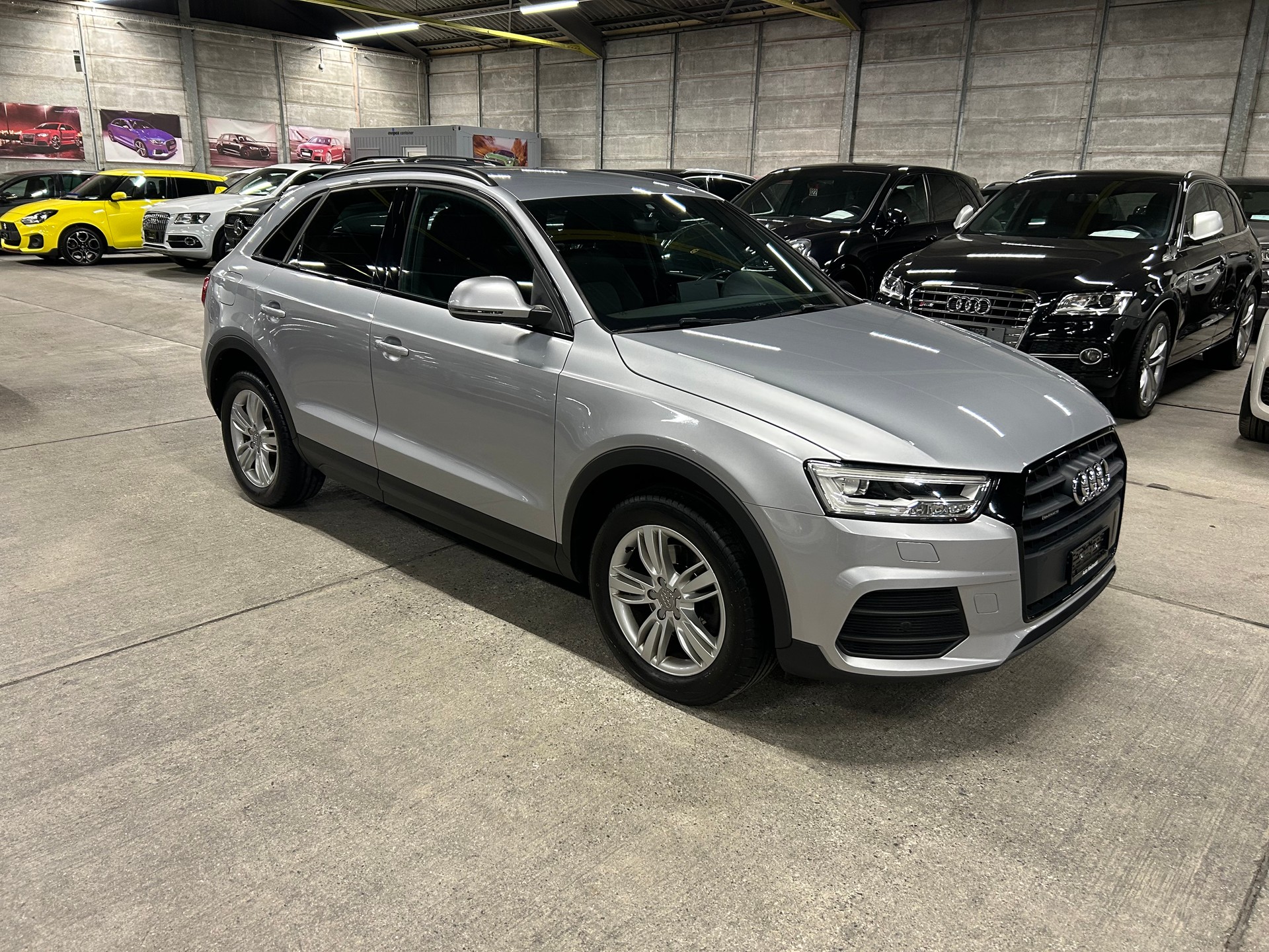 AUDI Q3 2.0 TDI quattro S-tronic-image-1