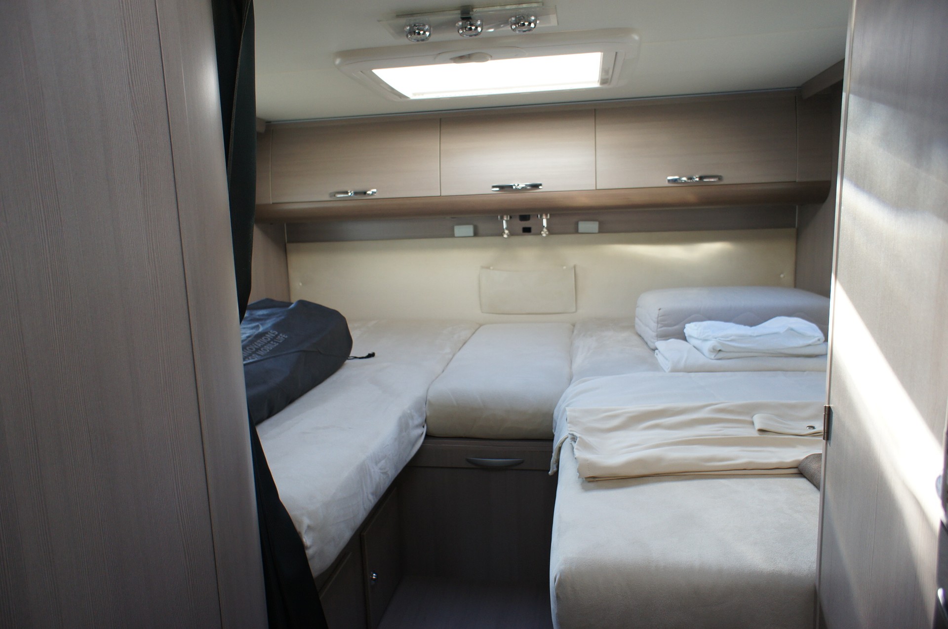 ADRIA Matrix Supreme 687 SL-image-24