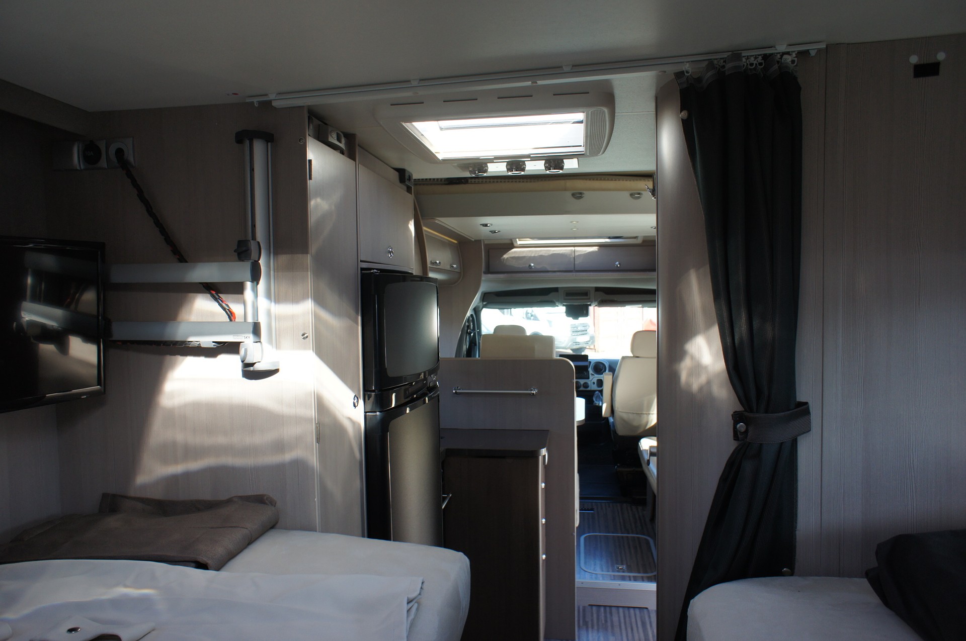 ADRIA Matrix Supreme 687 SL-image-25
