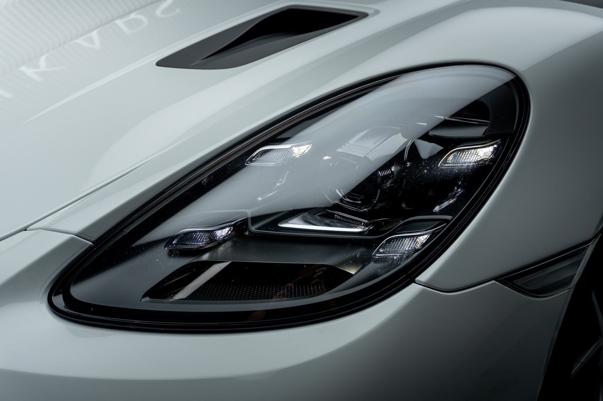 PORSCHE 718 Cayman GT4 RS PDK-image-3