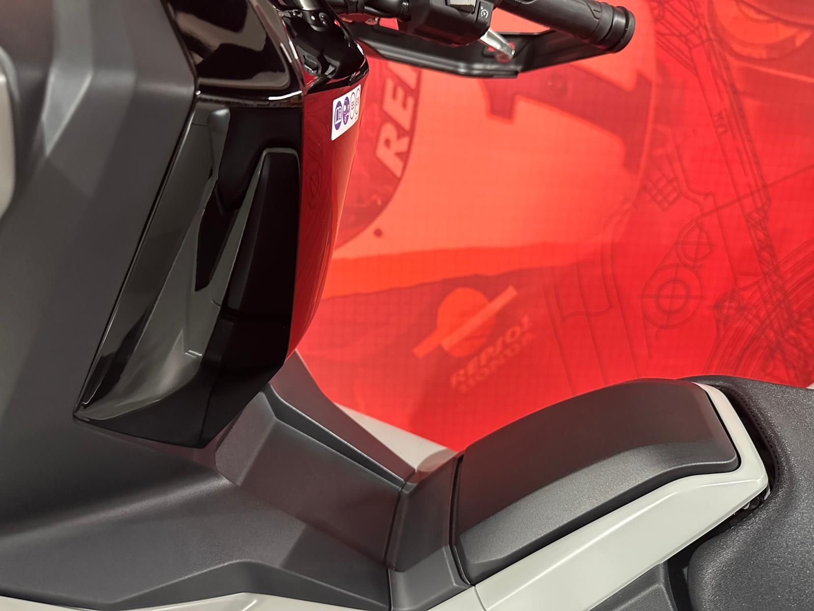 HONDA X-ADV 750 *35kW* *Neufahrzeug*-image-9