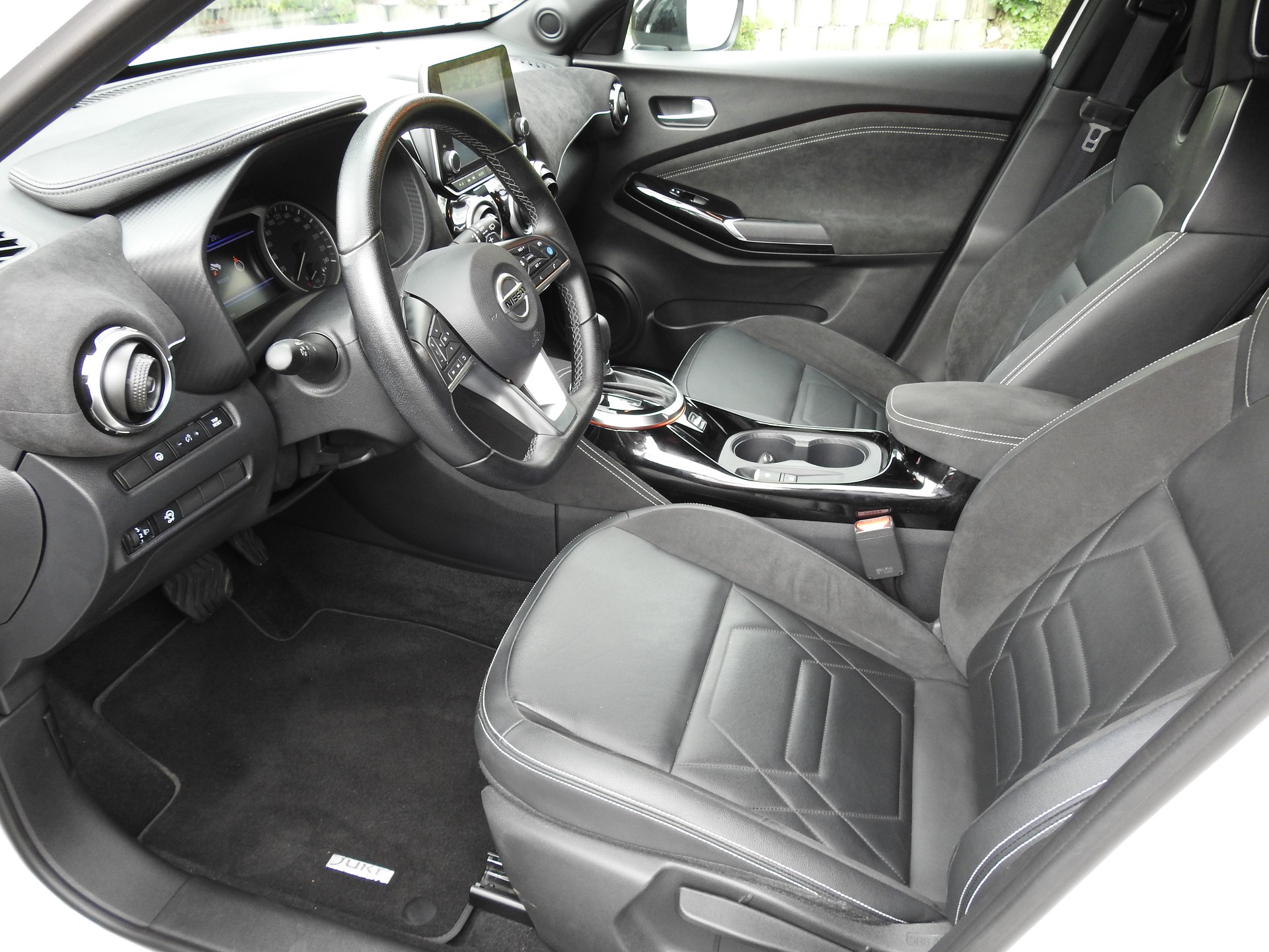 NISSAN Juke 1.0 DIG-T N-Design DCT-image-10