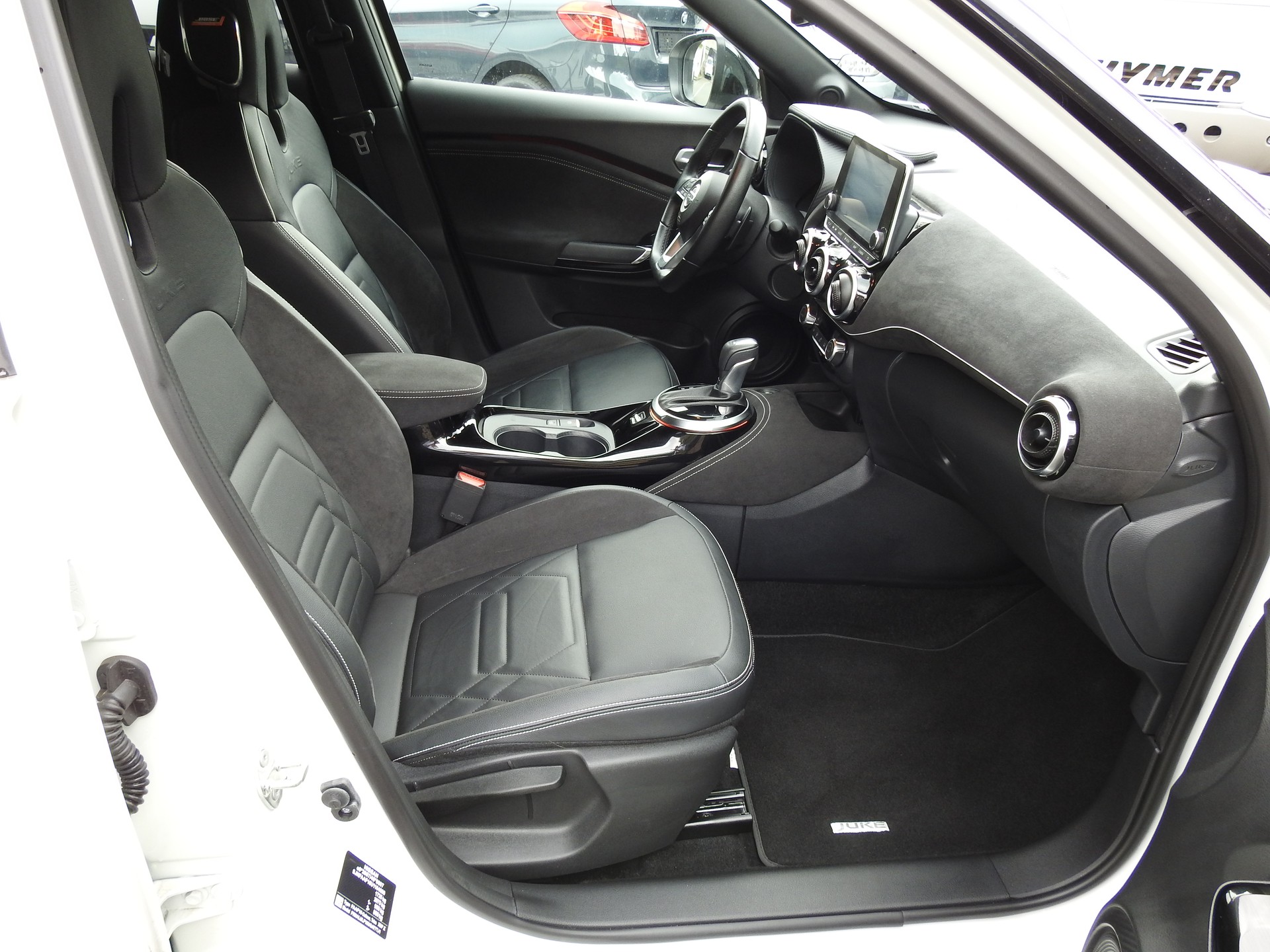 NISSAN Juke 1.0 DIG-T N-Design DCT-image-14