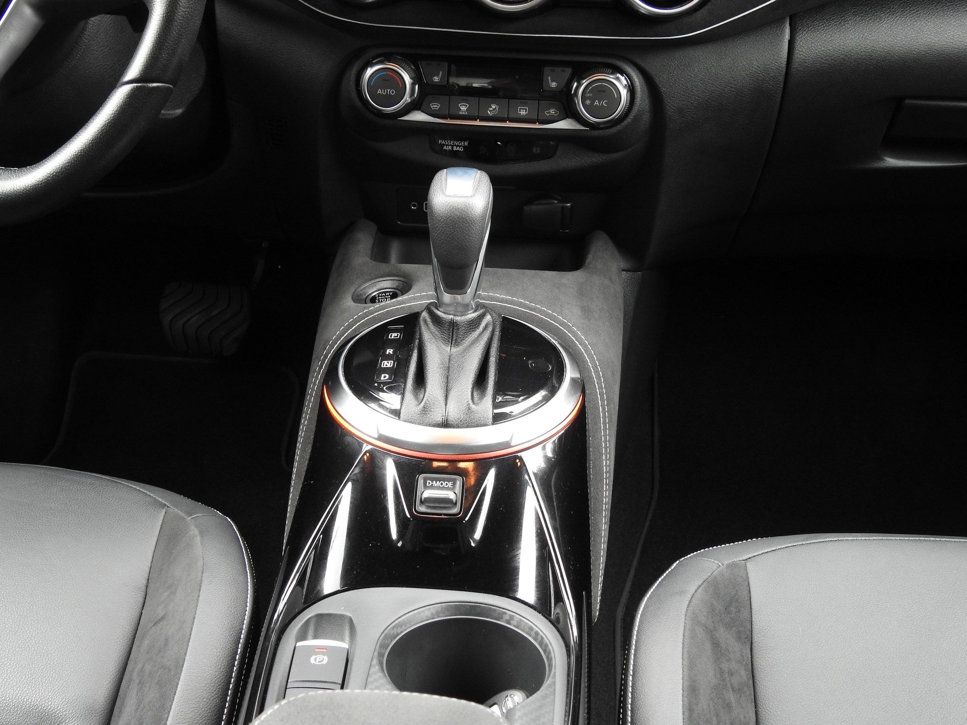 NISSAN Juke 1.0 DIG-T N-Design DCT-image-16