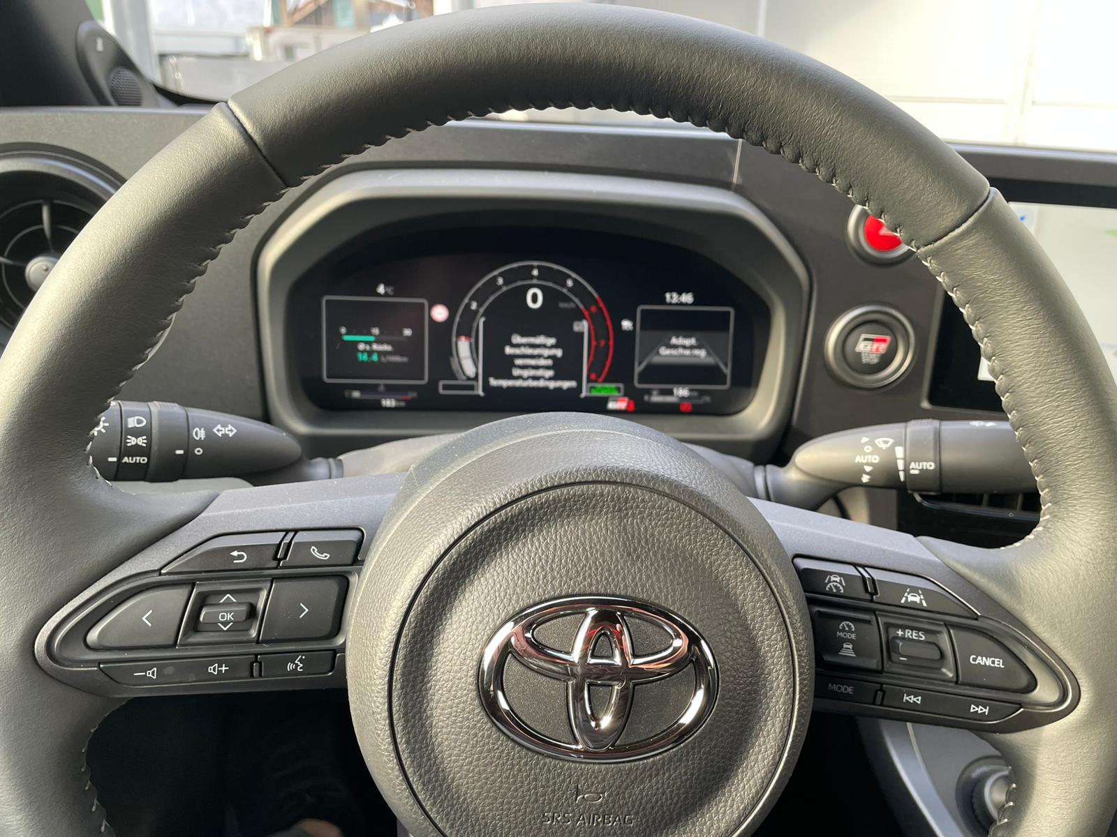 TOYOTA GR Yaris 1.6 Turbo Sport 4x4-image-9