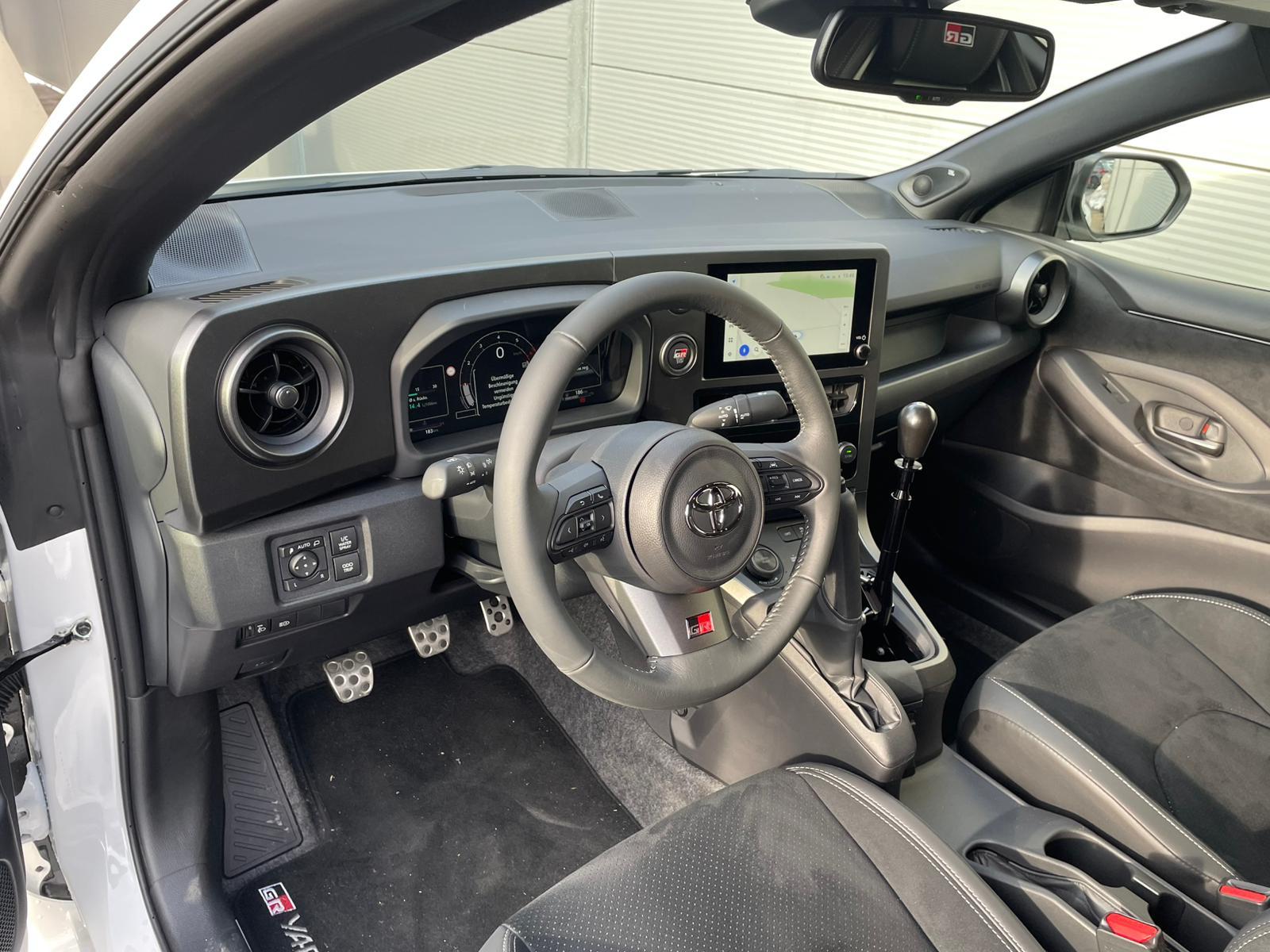 TOYOTA GR Yaris 1.6 Turbo Sport 4x4-image-7