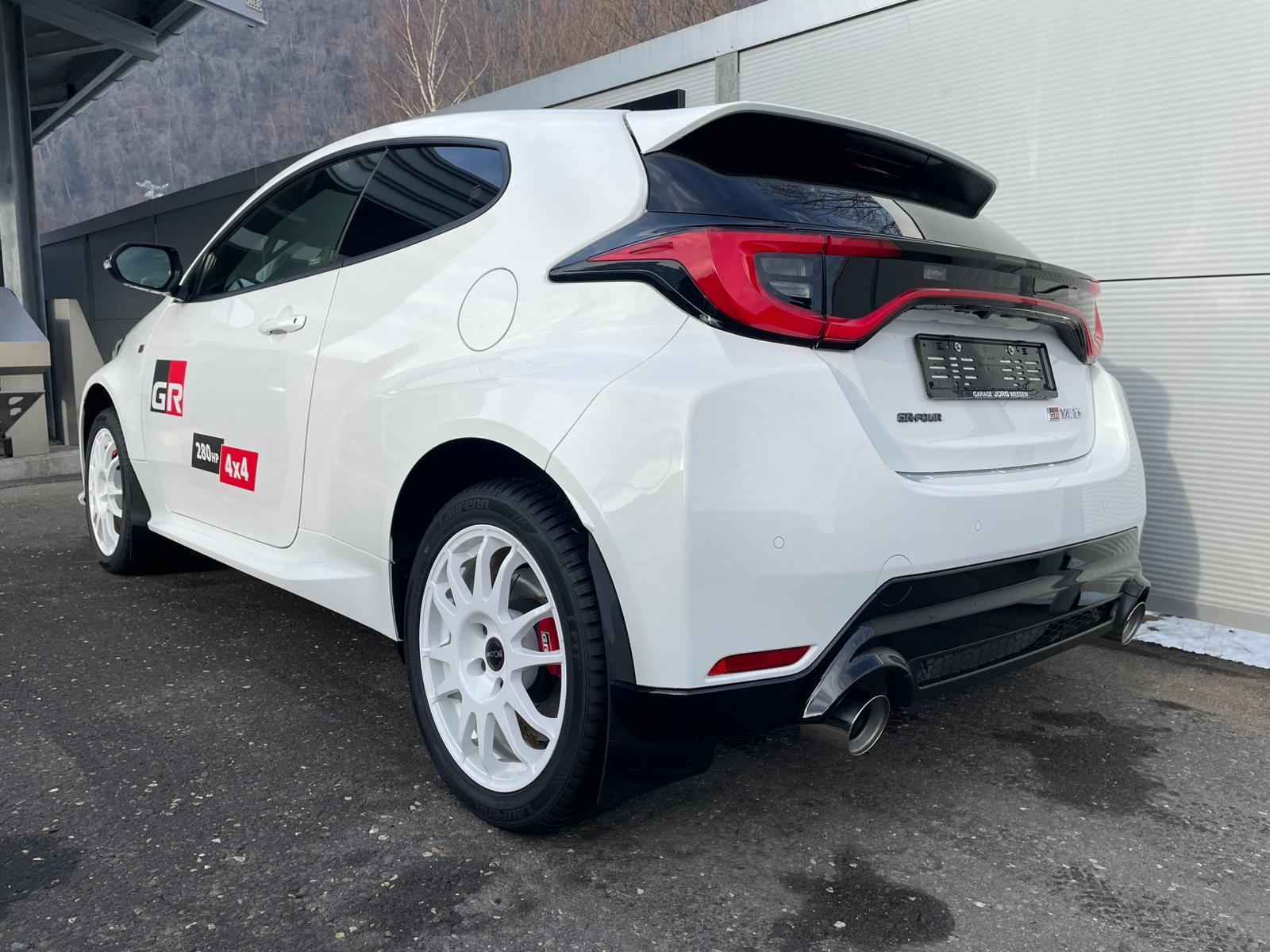 TOYOTA GR Yaris 1.6 Turbo Sport 4x4-image-3